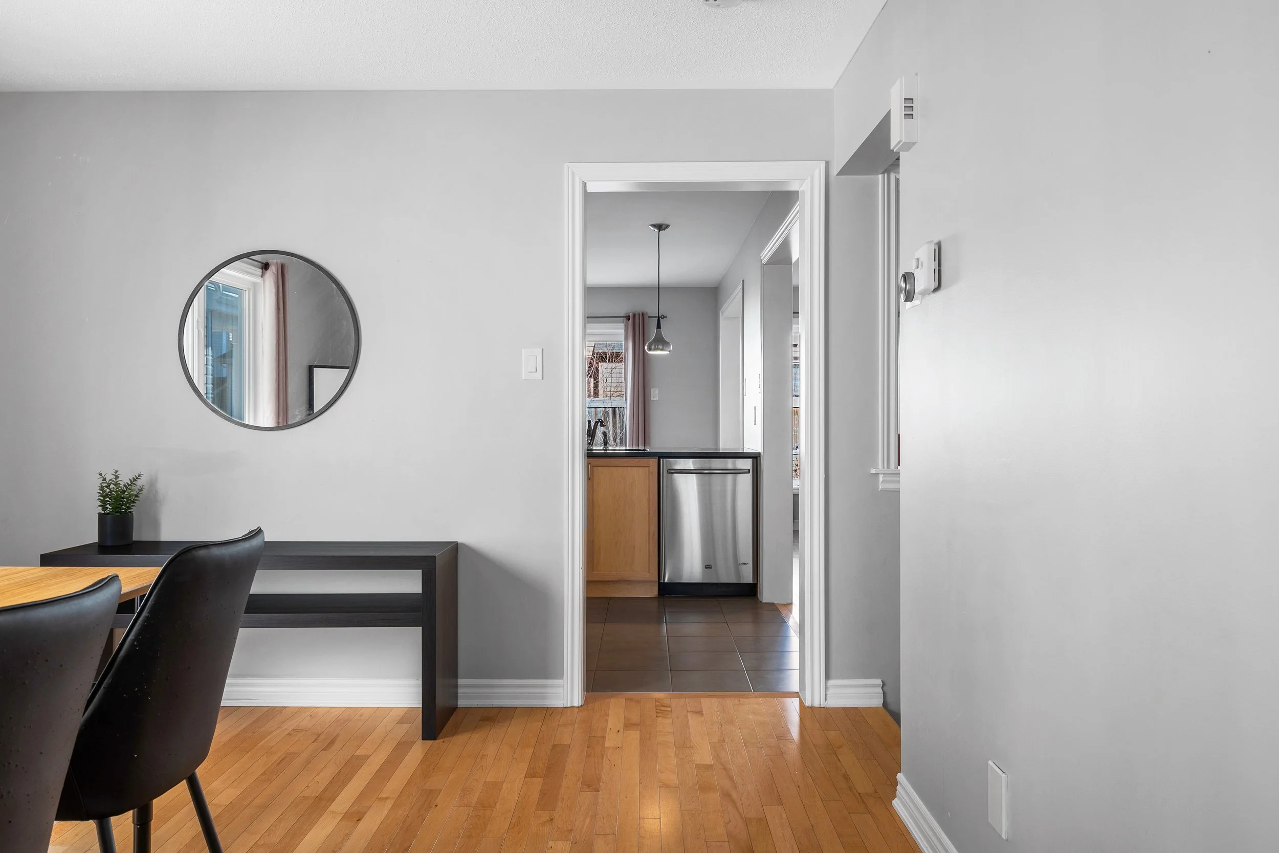256RivertreeSt027.JPG