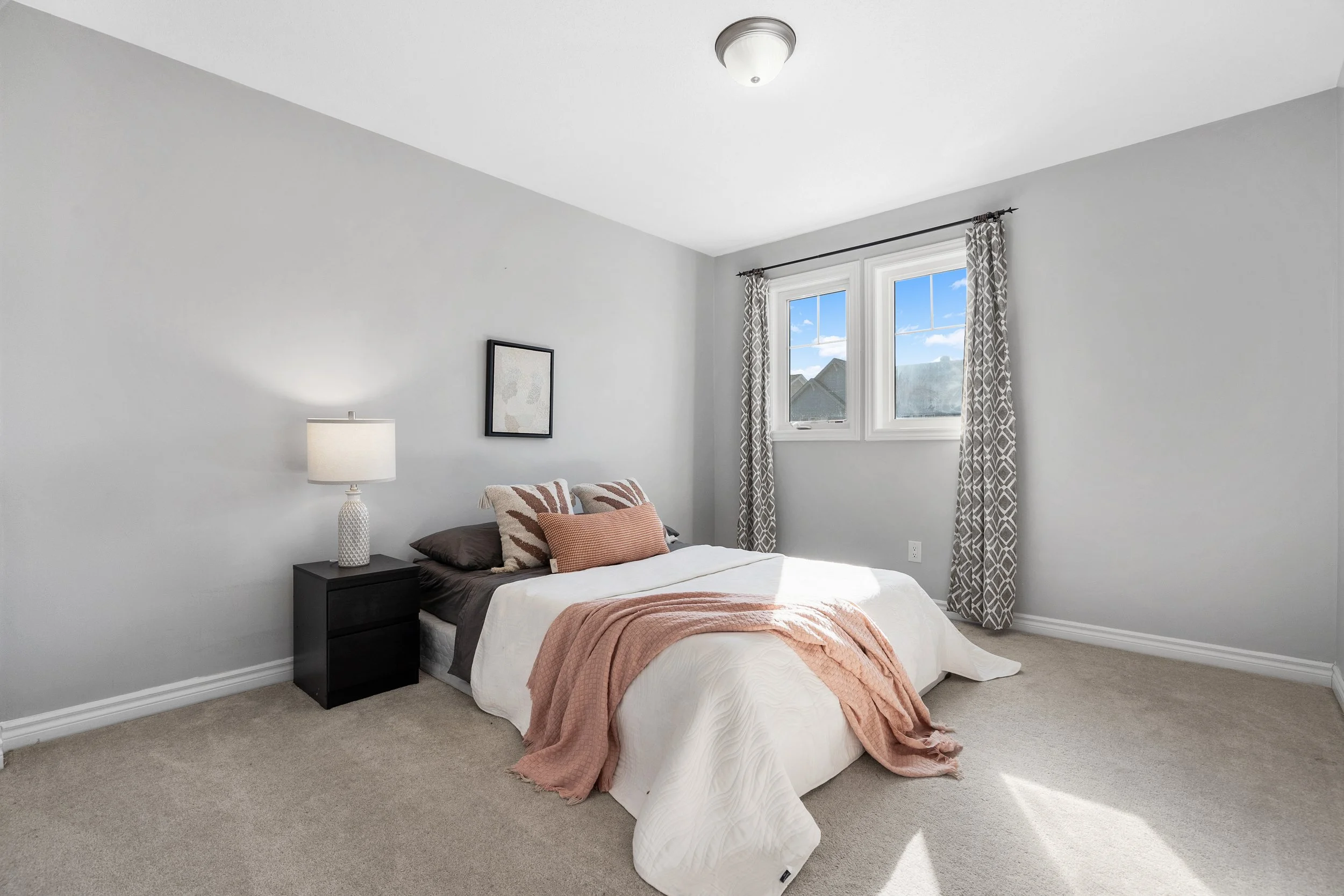256RivertreeSt111.JPG