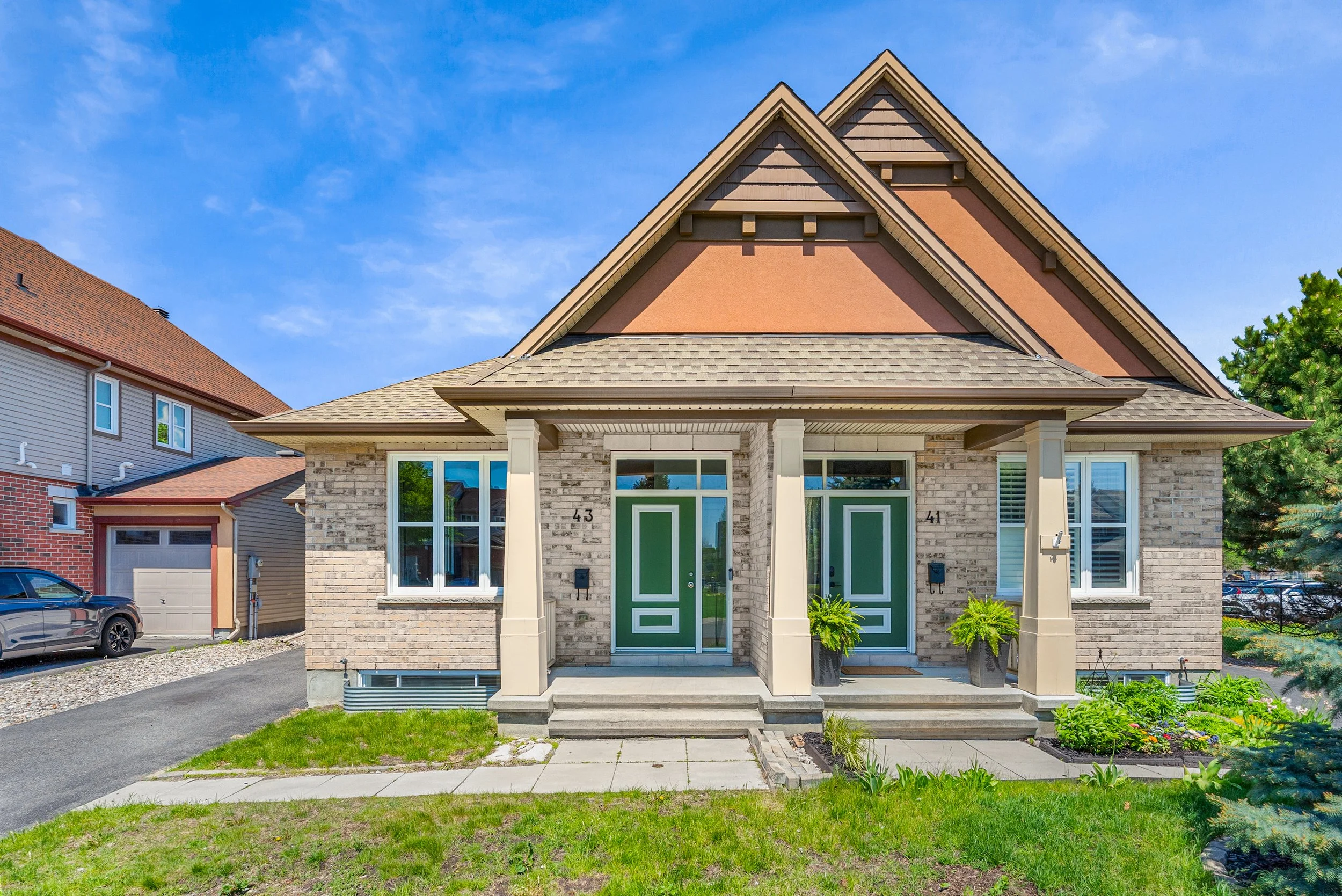43 Claridge Dr_010.jpg