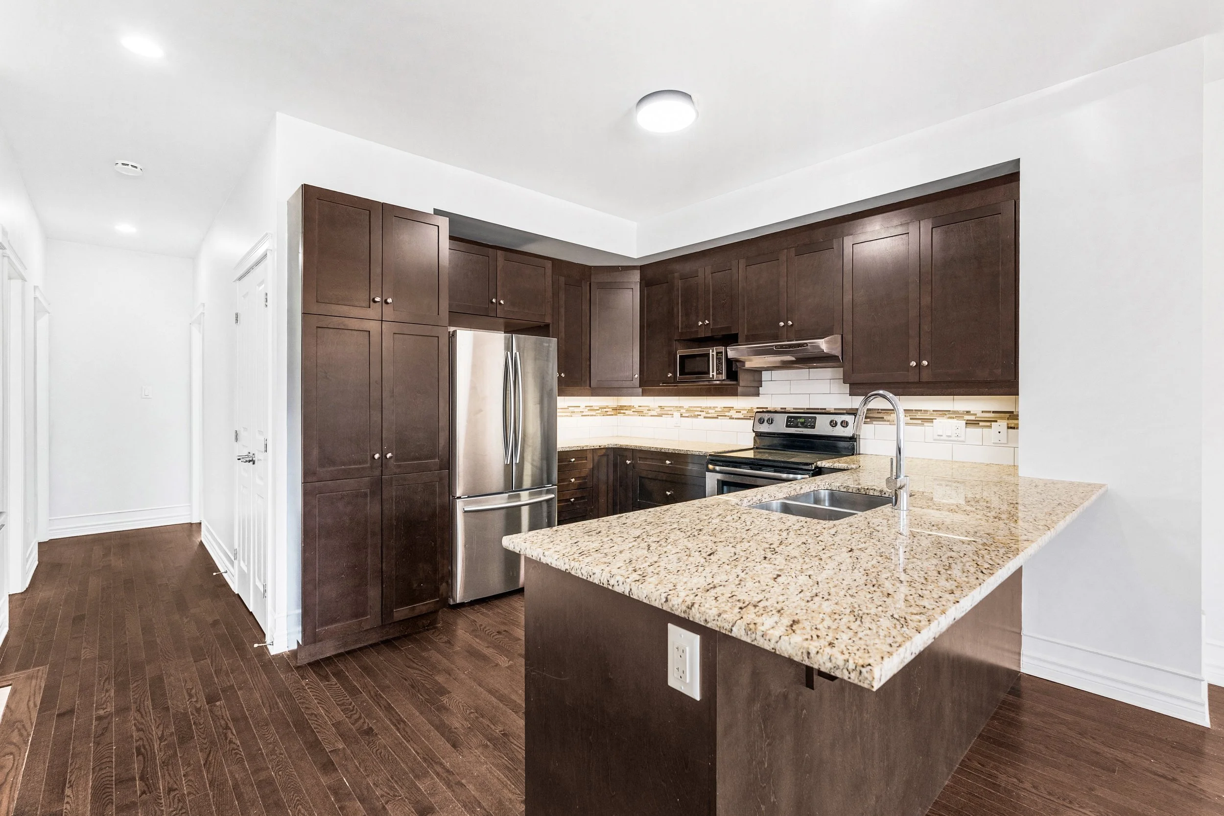 43 Claridge Dr_049.jpg