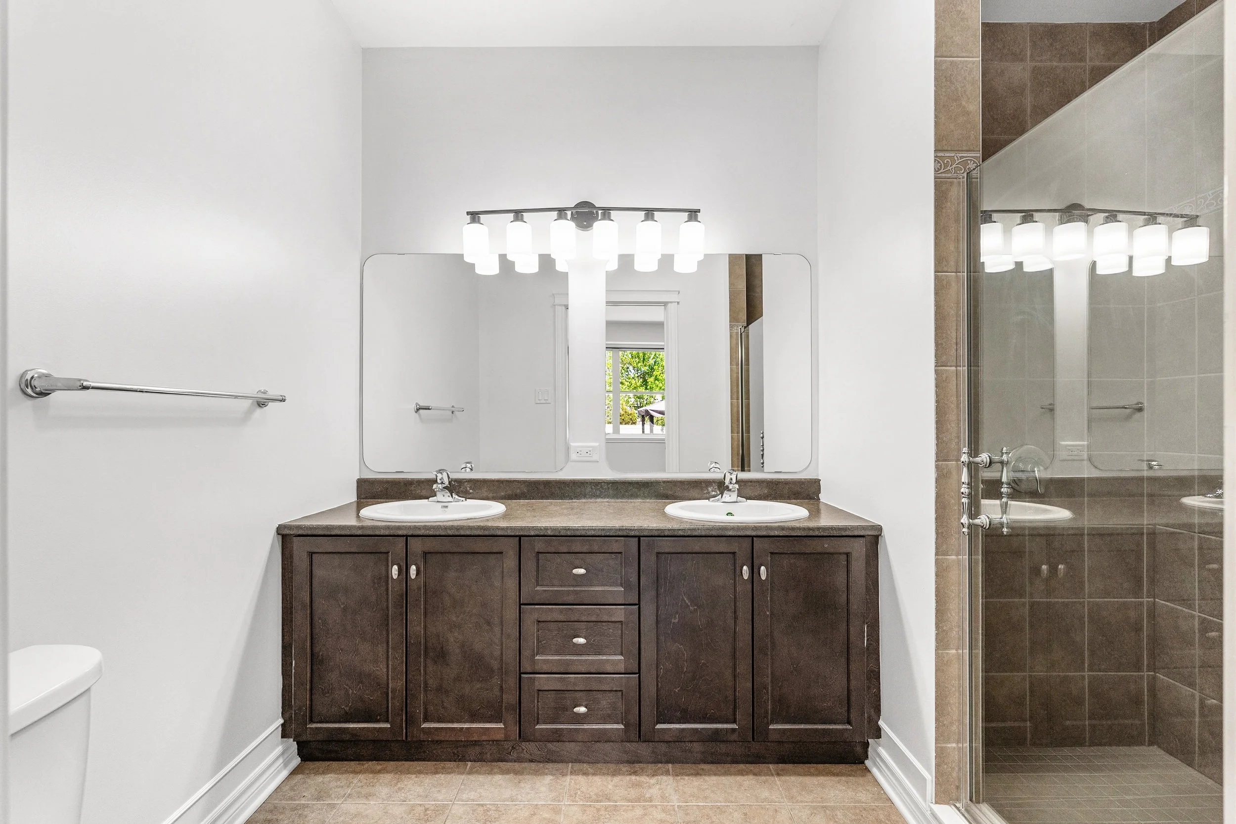 43 Claridge Dr_079.jpg