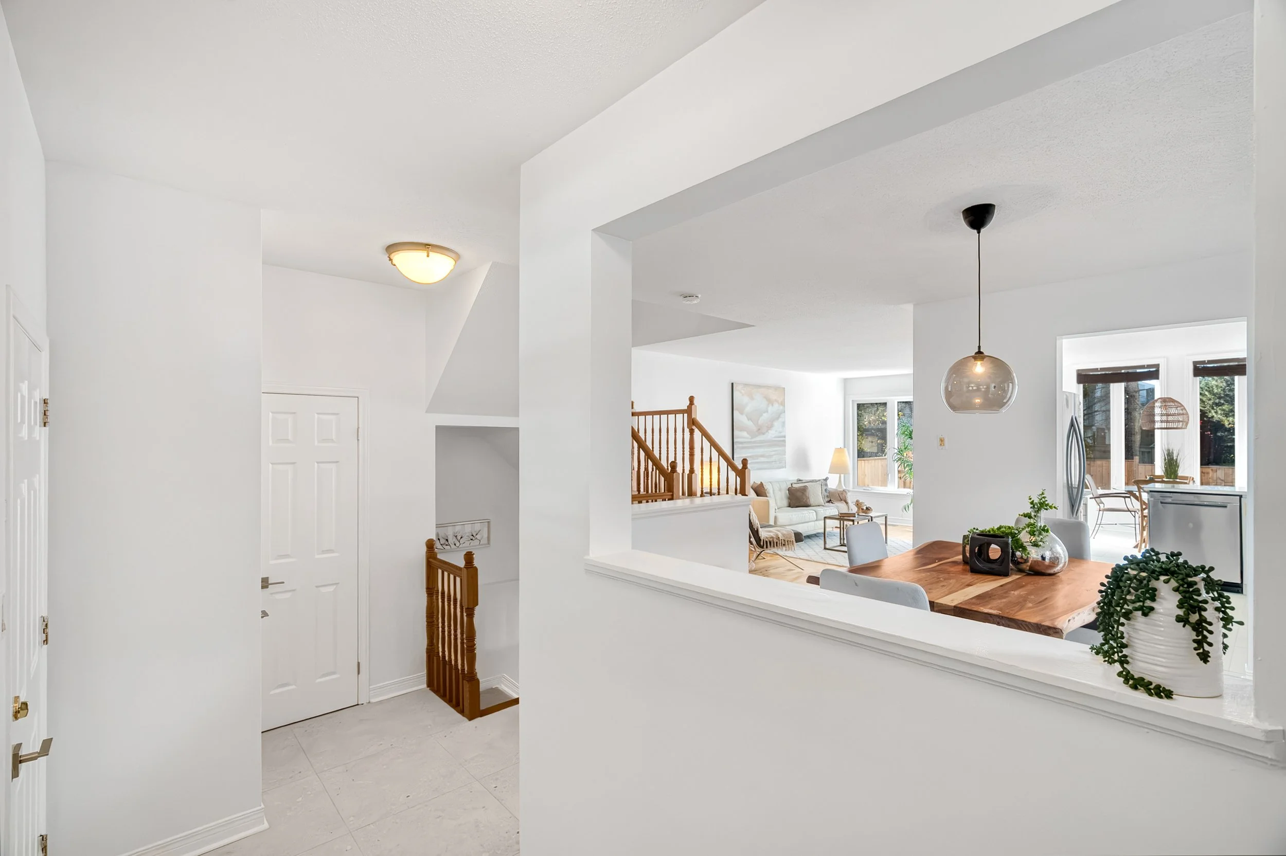 191ThornburryCres_013.jpg