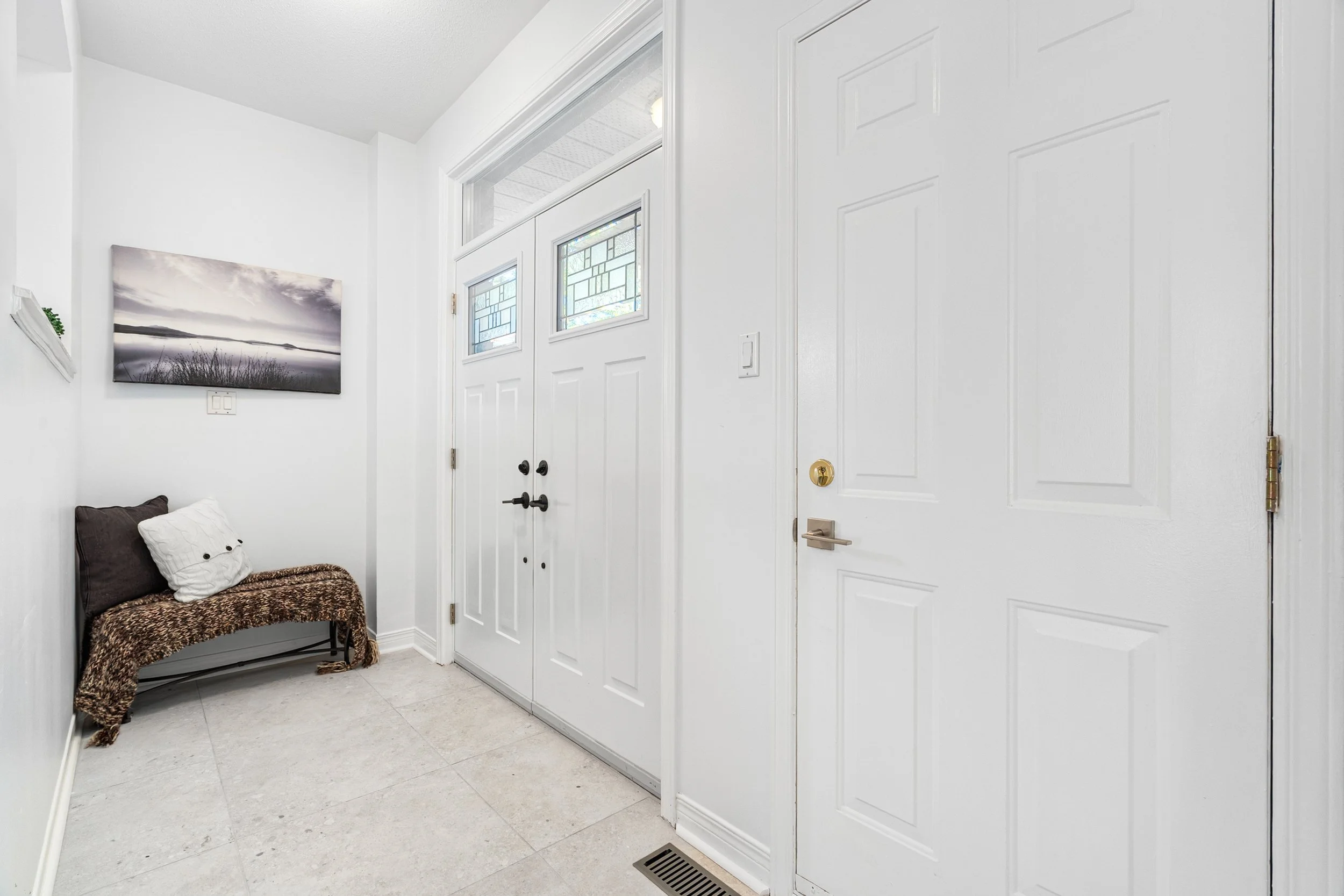 191ThornburryCres_022.jpg