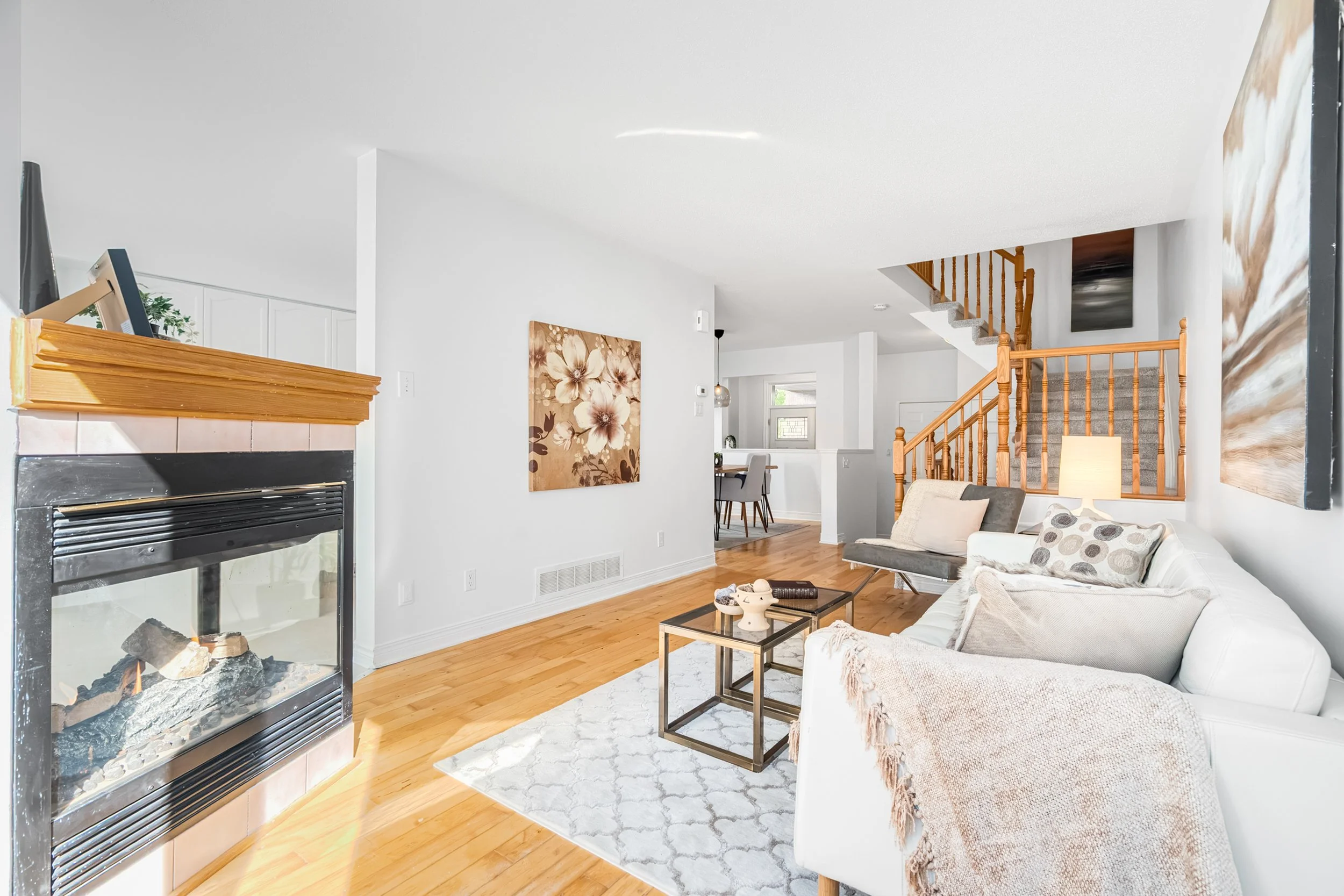 191ThornburryCres_034.jpg