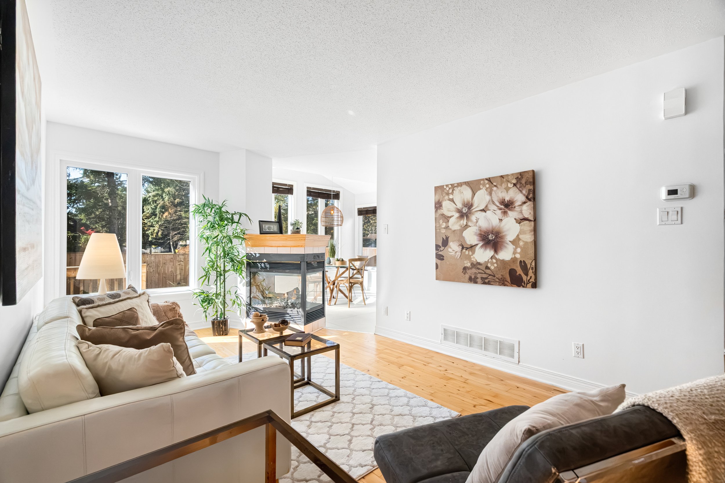 191ThornburryCres_040.jpg