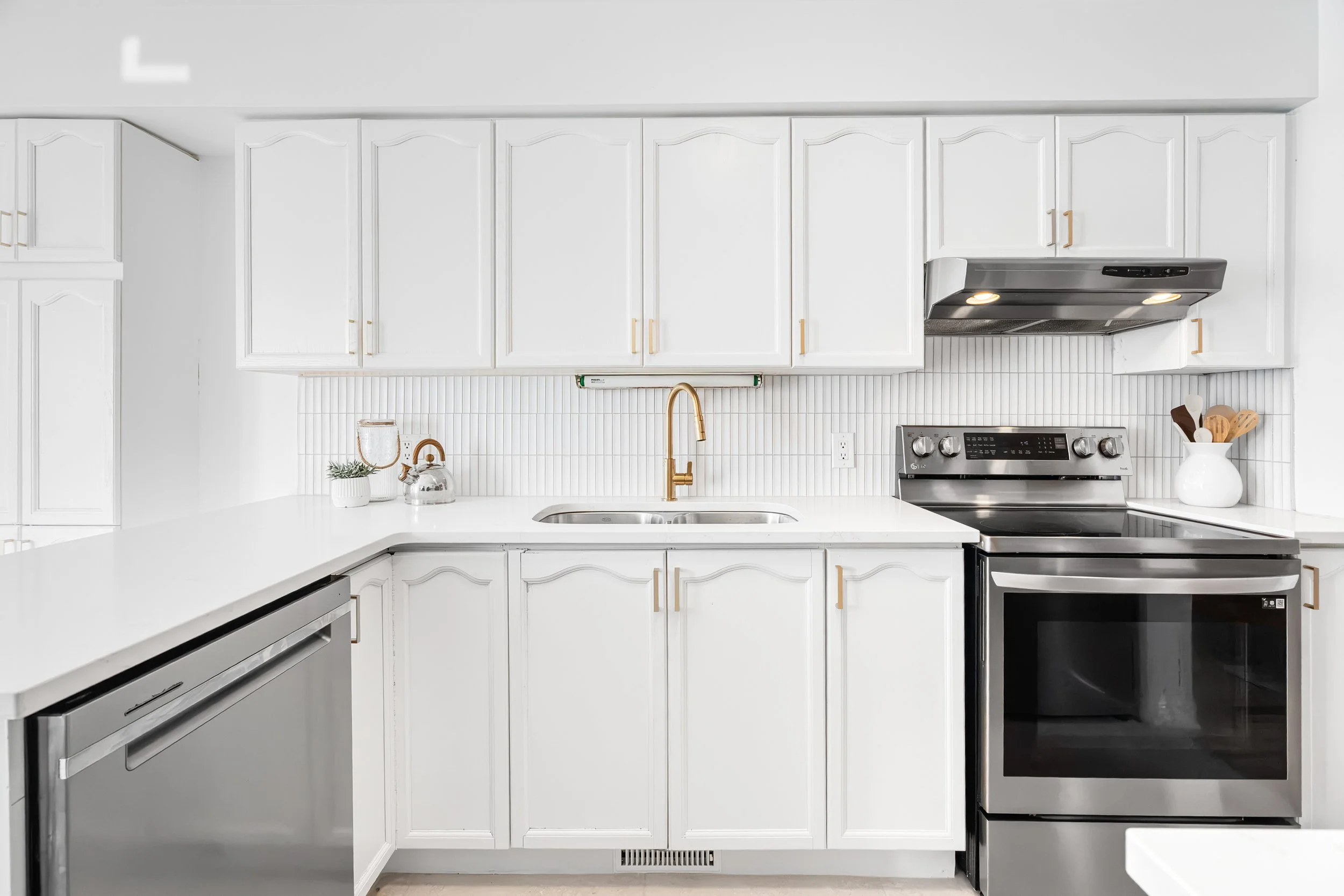 191ThornburryCres_061.jpg