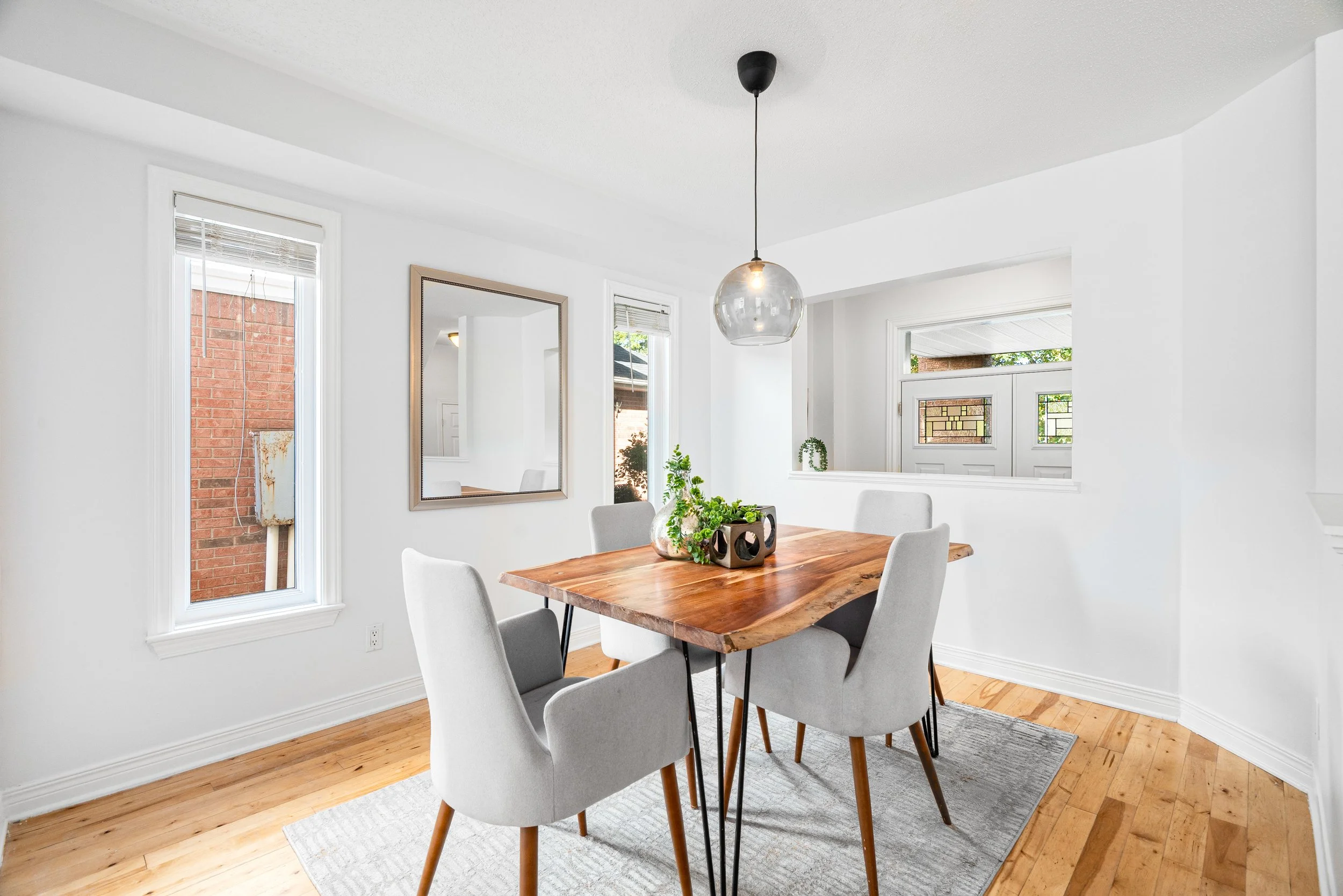 191ThornburryCres_073.jpg