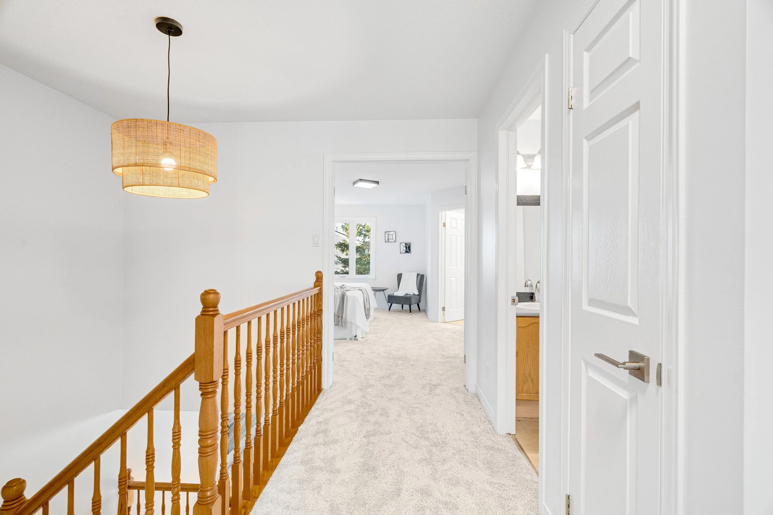 191ThornburryCres_100.jpg
