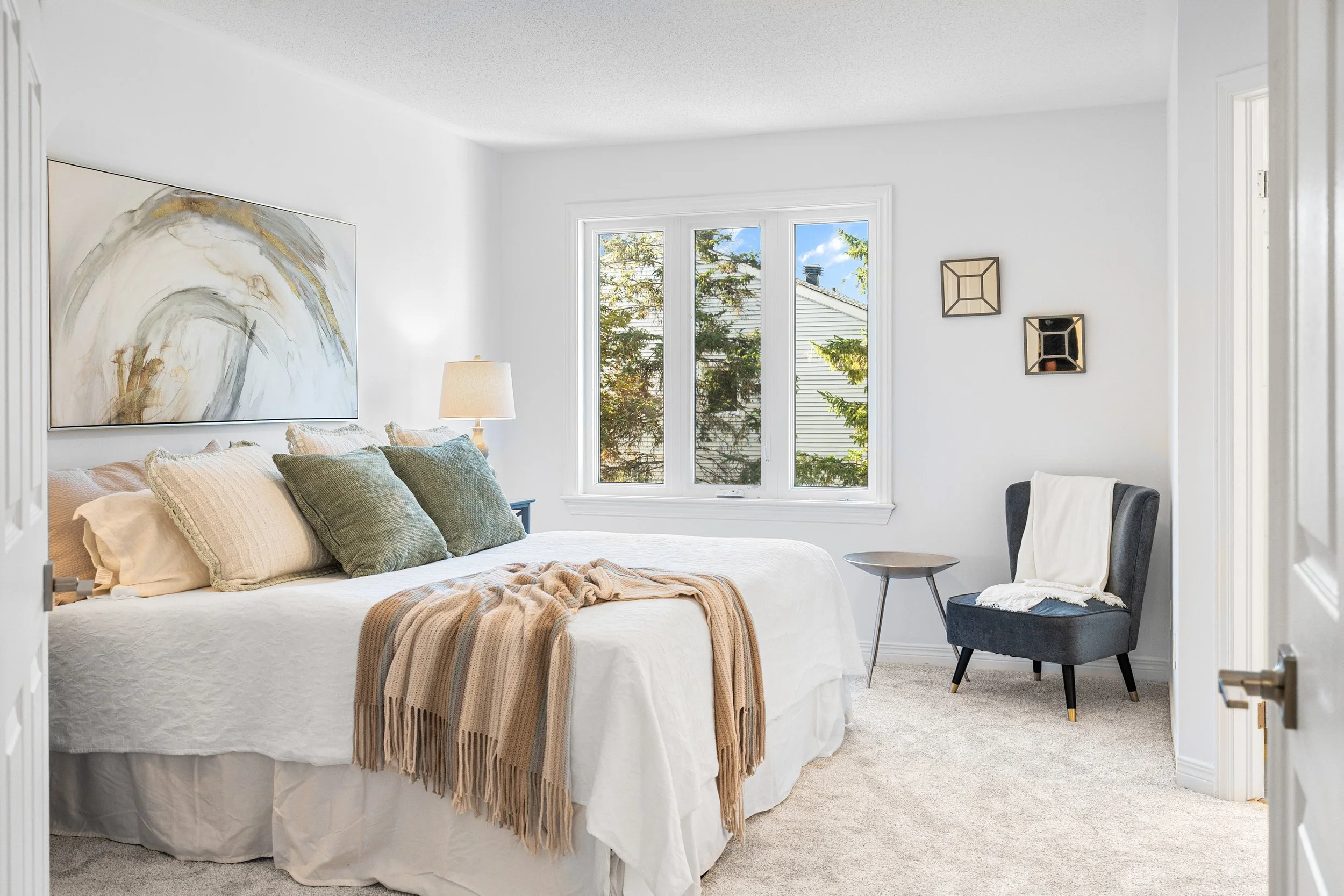 191ThornburryCres_103.jpg