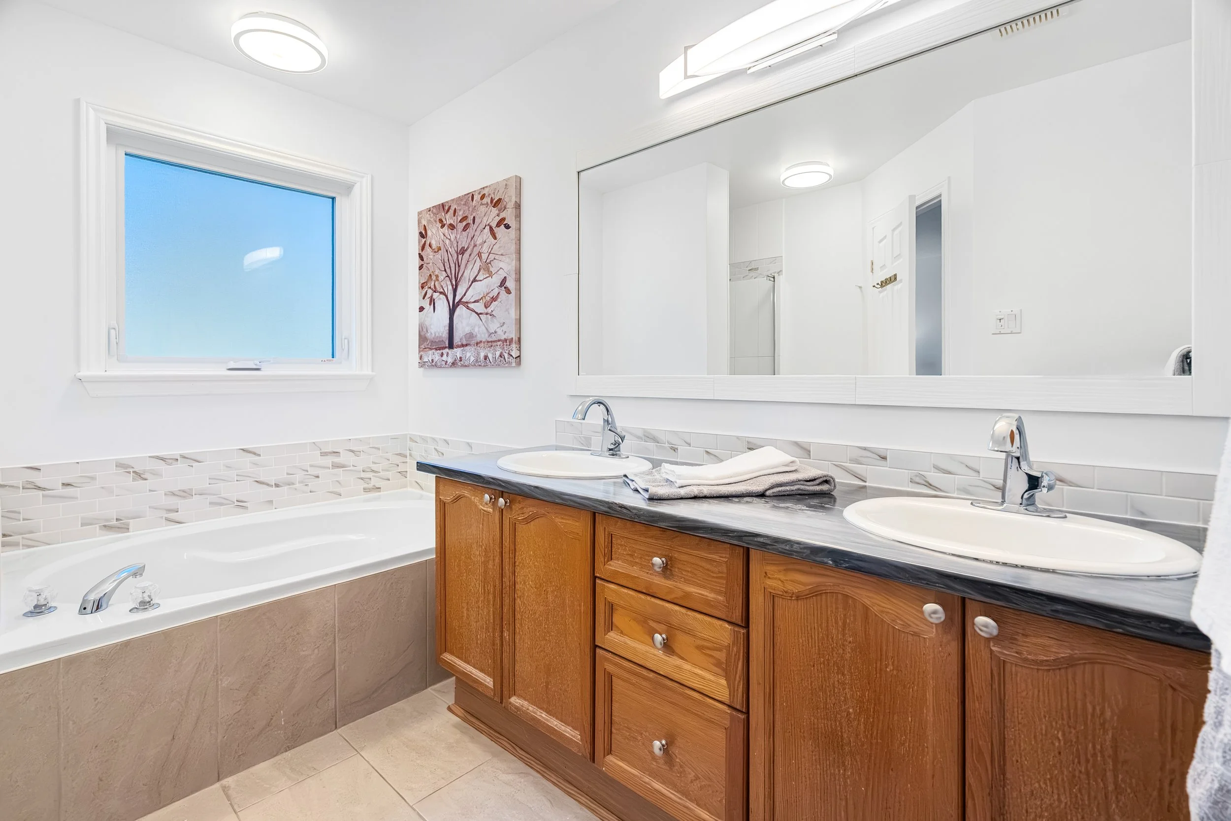 191ThornburryCres_124.jpg