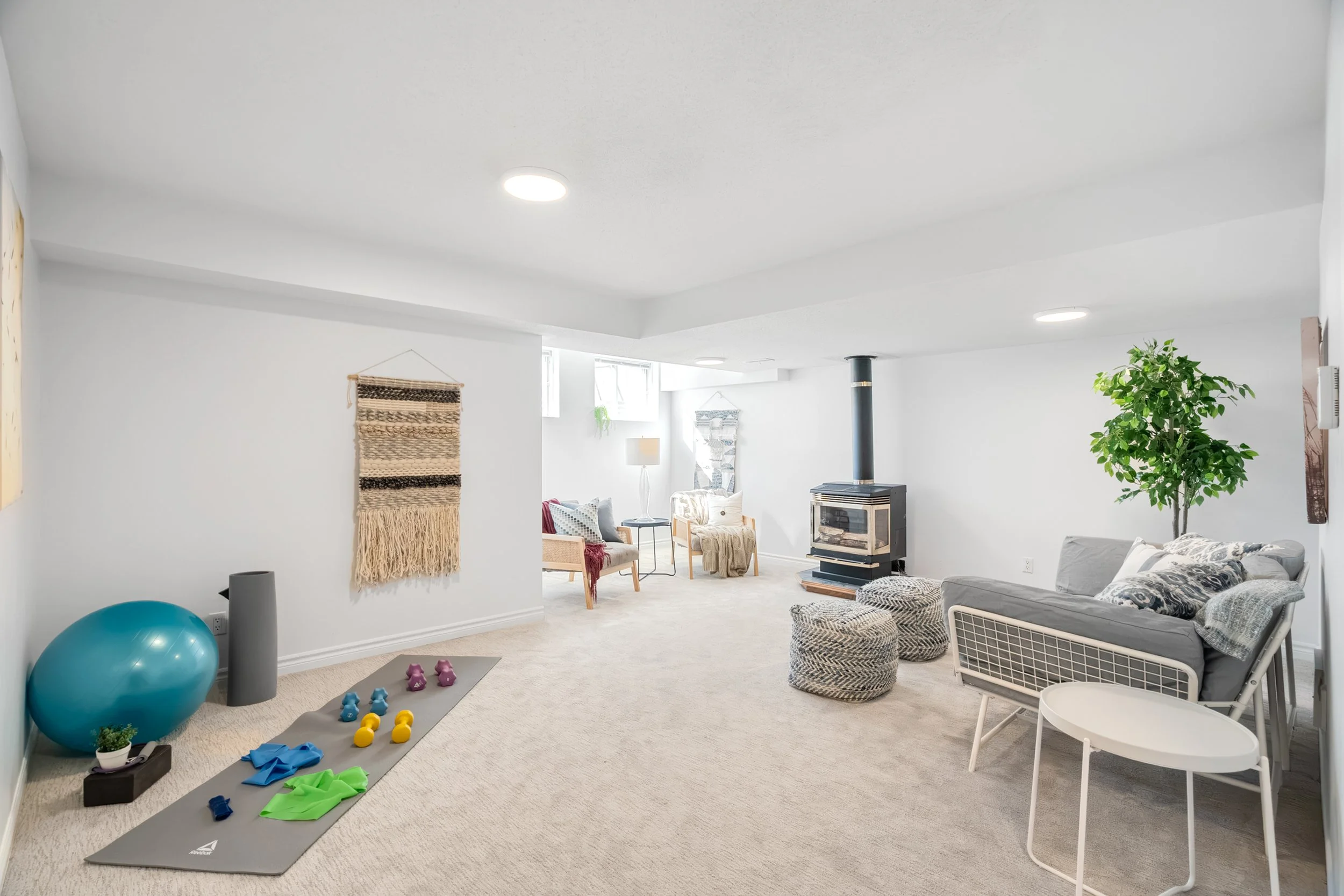 191ThornburryCres_171.jpg