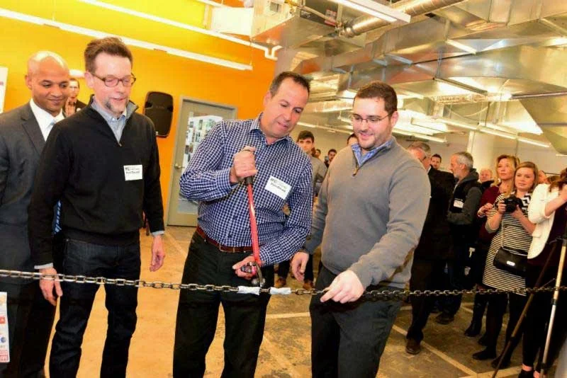 Rich-Breault-Lightspeed-MFG-cuts-chain-for-MassChallenge-March-10th-2015.jpg
