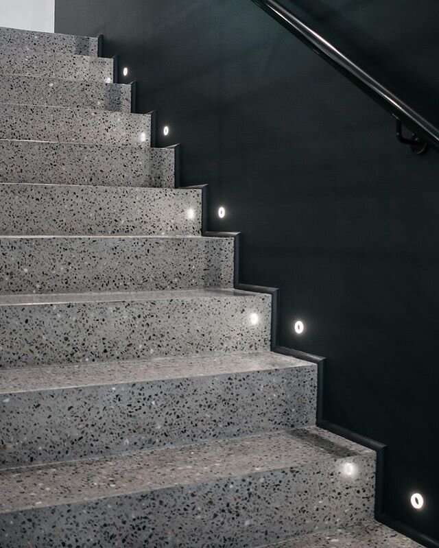 [ 6090 ] Freshly polished stairs looking extra perfect for this commercial fit out in Malaga. The dark moody tones bringing out the flecks in the pour. #apcgpolishedconcrete