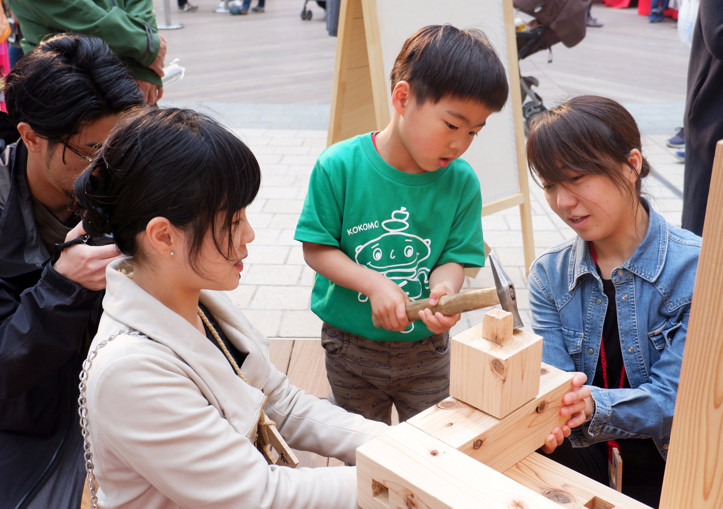 六本木ヒルズ 春まつり 19 で楽器づくり Invisible