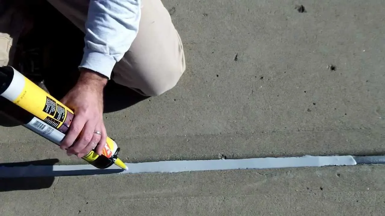caulking .jpg