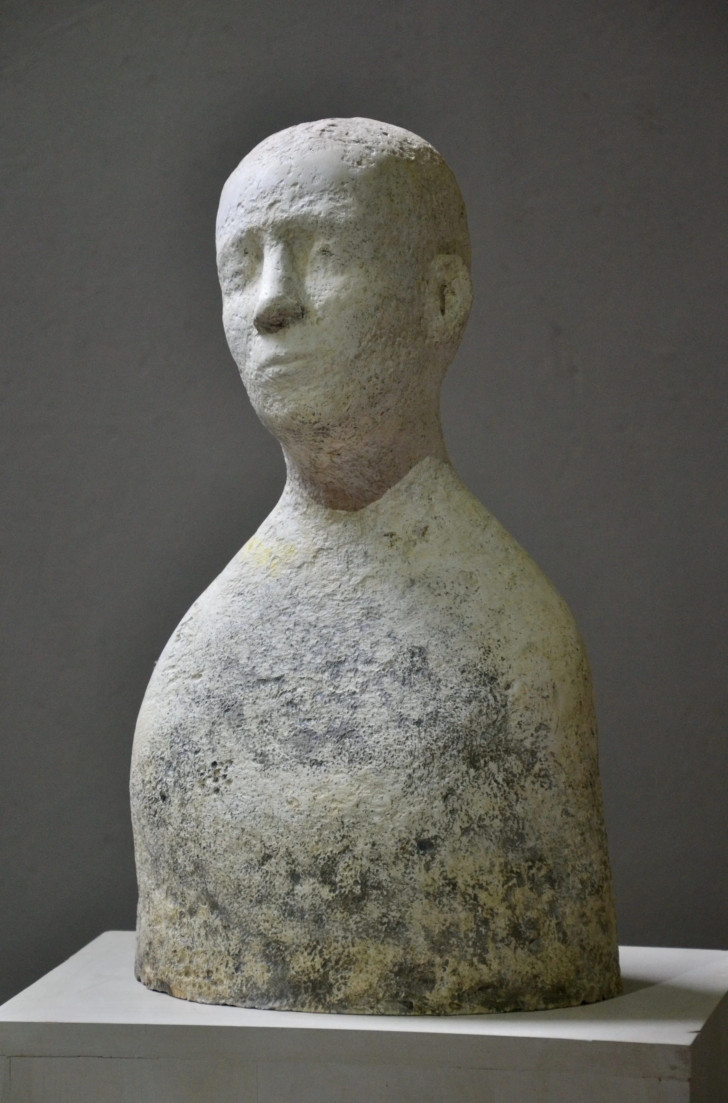  kipsi,  52 x 27 x 19 cm, 2025 