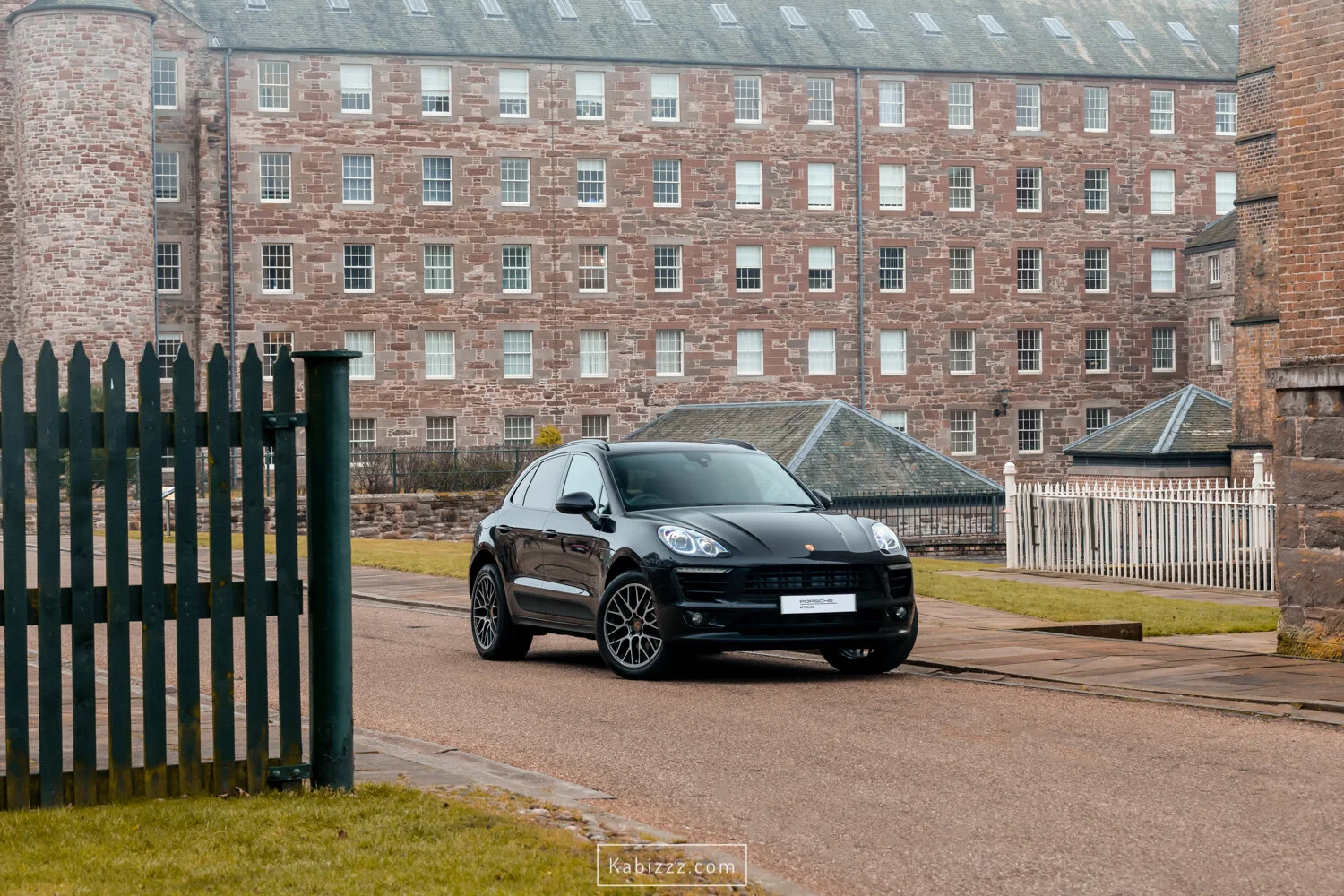 porsche_macan_automotive_photography_kabizzz-2.jpg