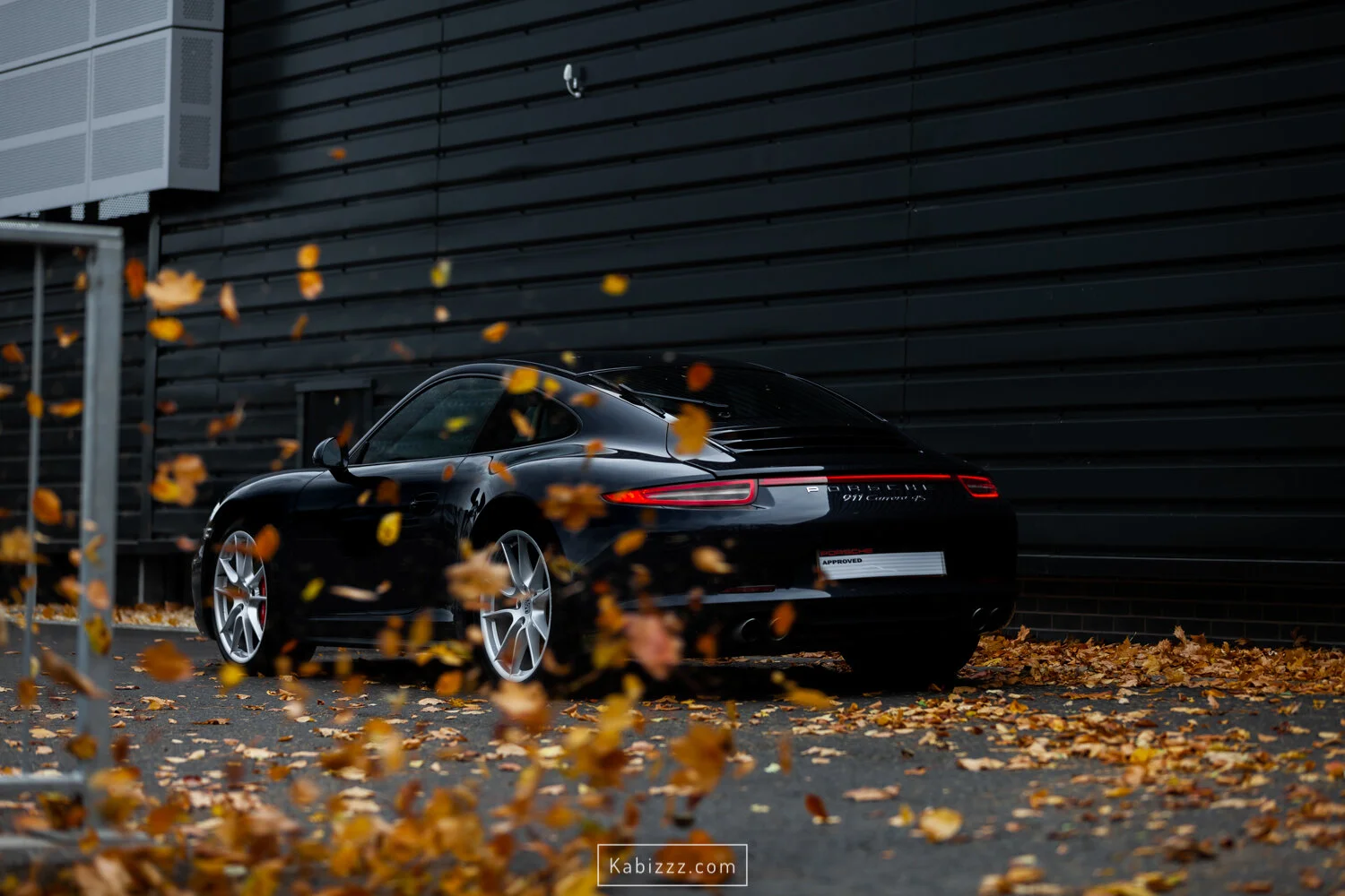 porsche_911_blue_autumn_scotland_photography_automotive_photography_kabizzz-2.jpg