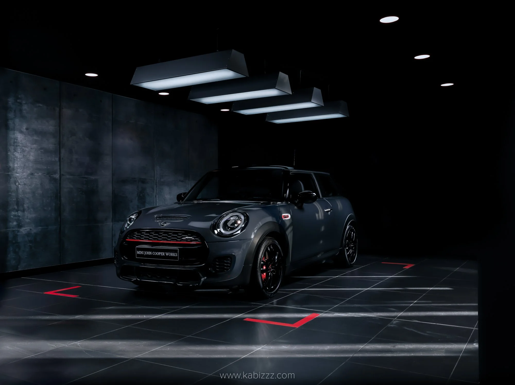 mini_jcw_showroom_kabizzz_automotive_photography.jpg
