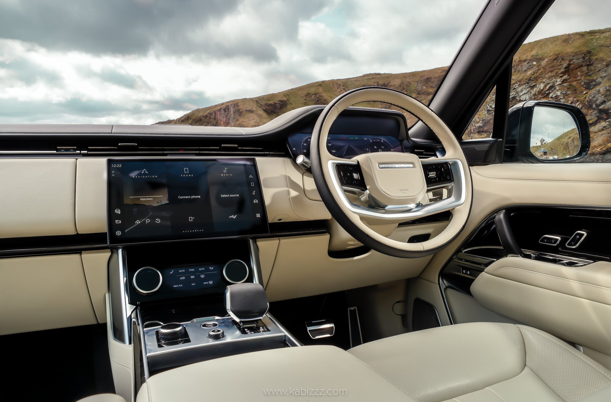 Land_rover_range_rover_2022_model_kabizzz_automotive_photography_4.jpg