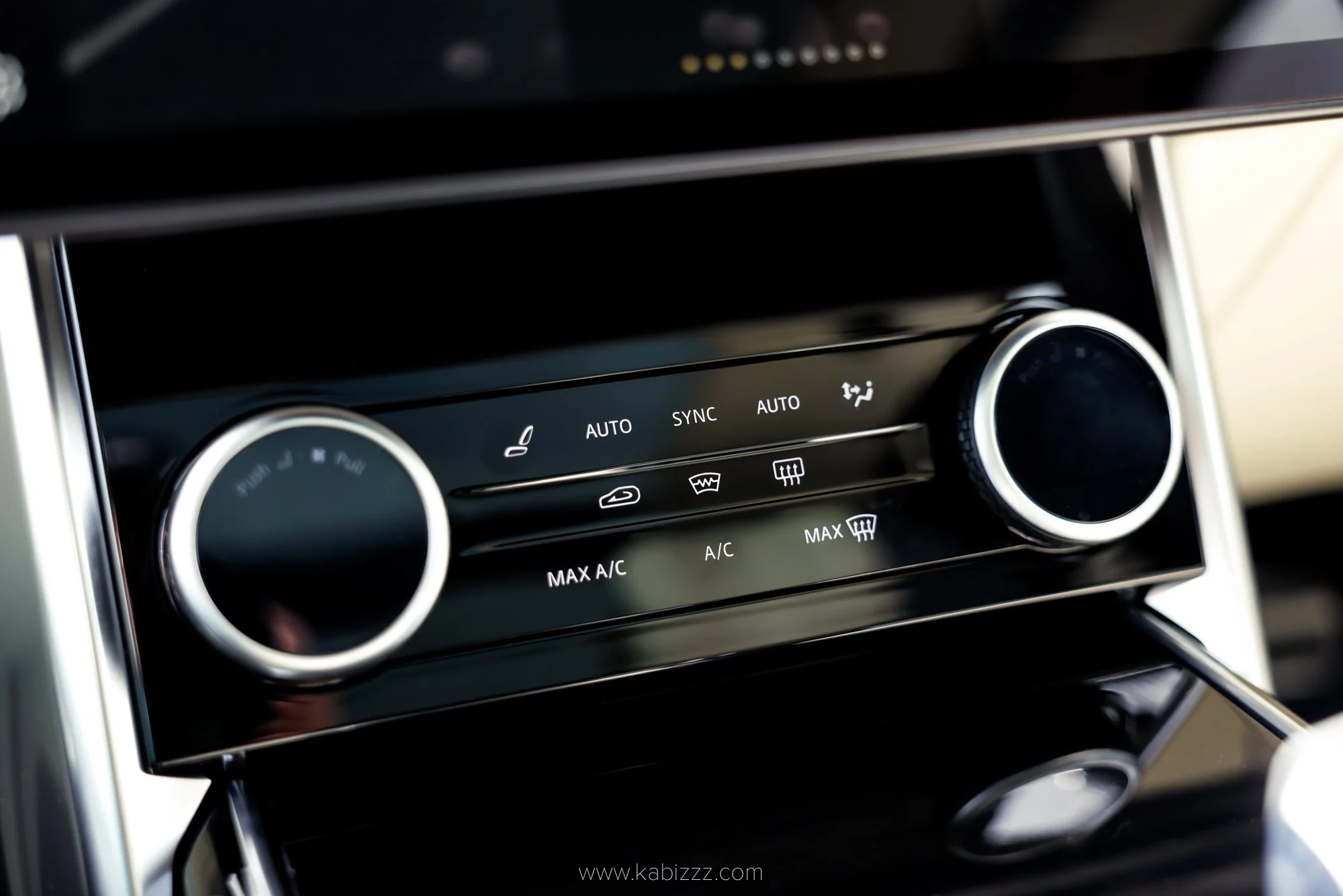 Land_rover_range_rover_2022_model_kabizzz_automotive_photography_8.jpg
