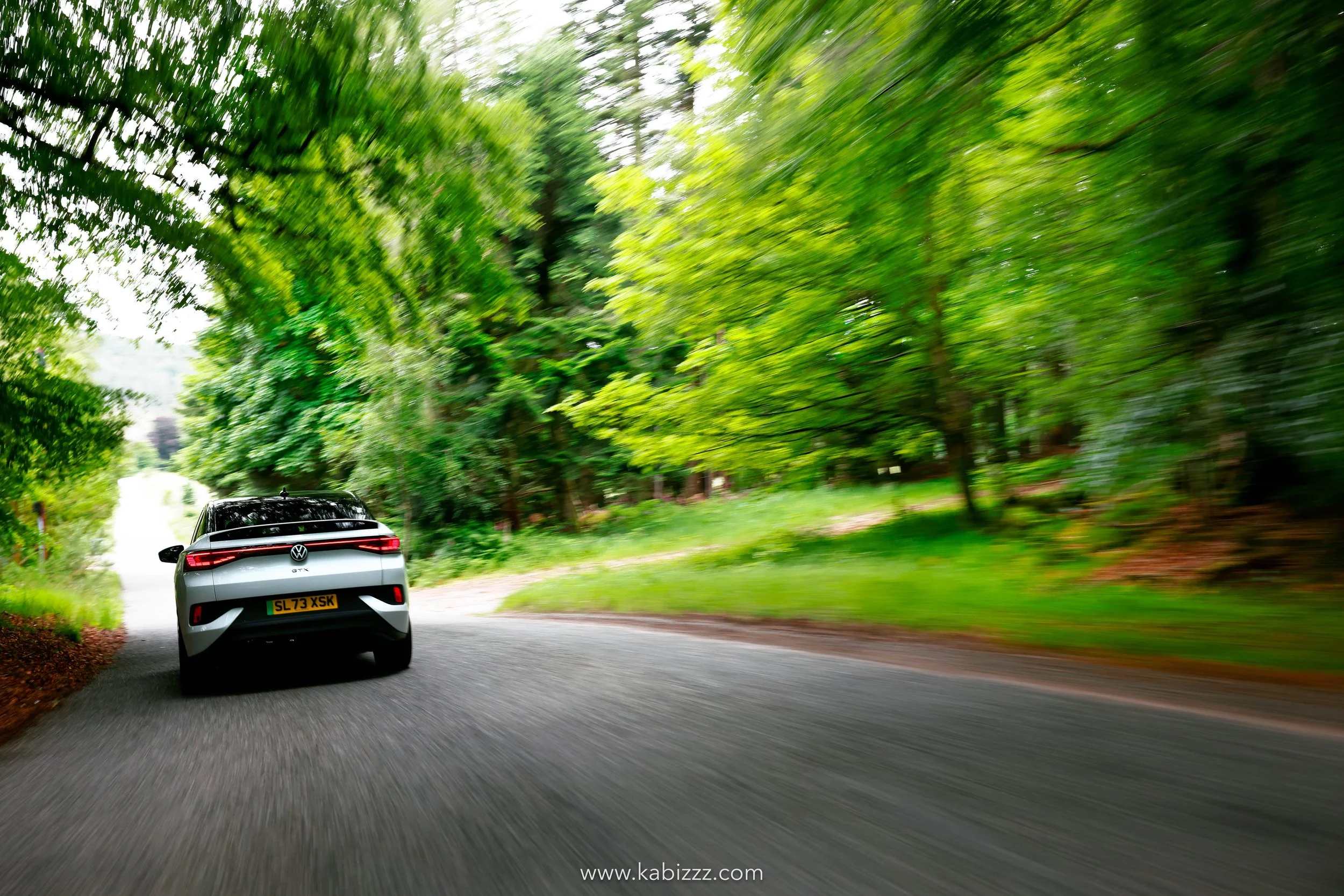 volkswagen_id5_gtx_kabizzz_automotive_photography_002.jpg