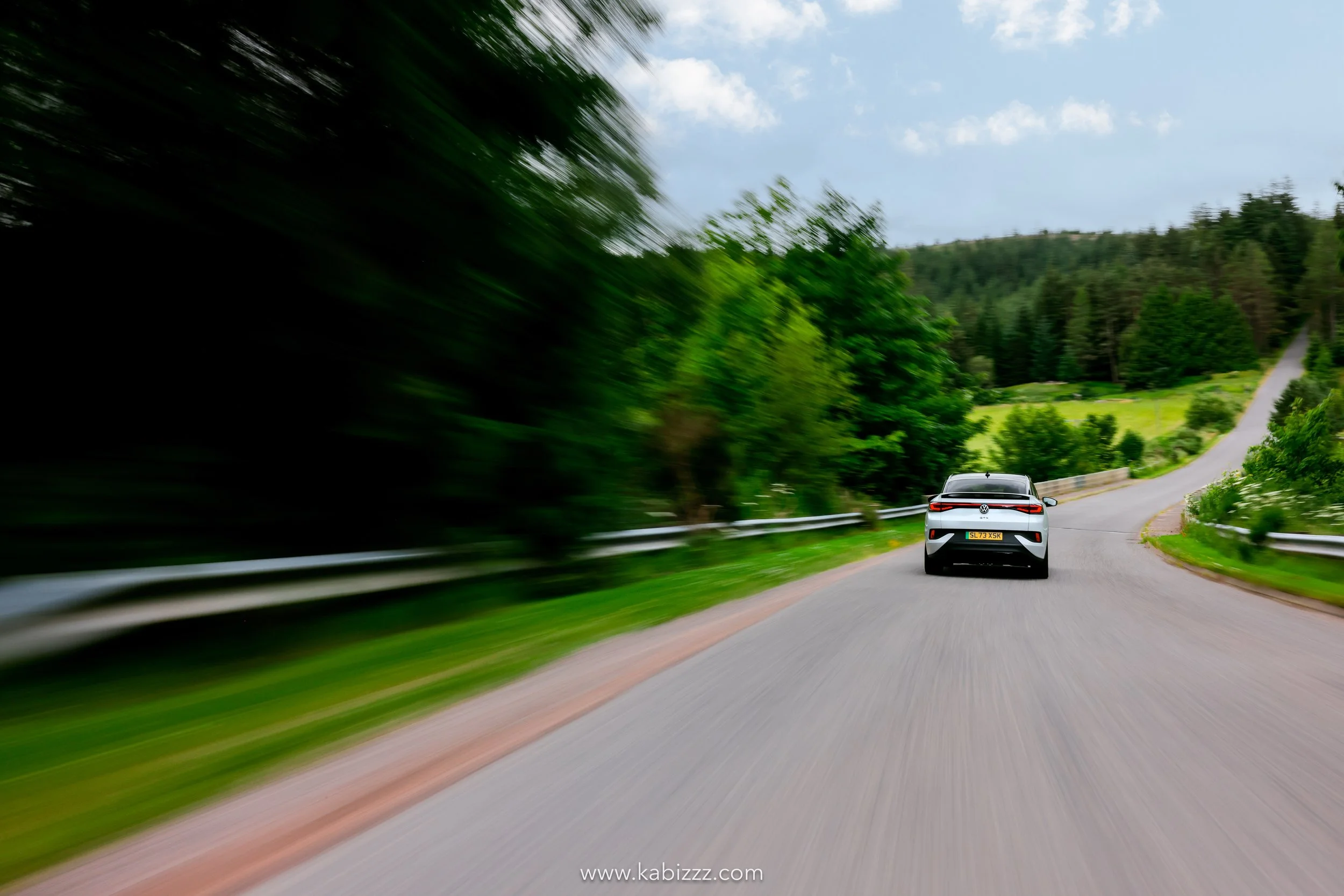 volkswagen_id5_gtx_kabizzz_automotive_photography_005.jpg