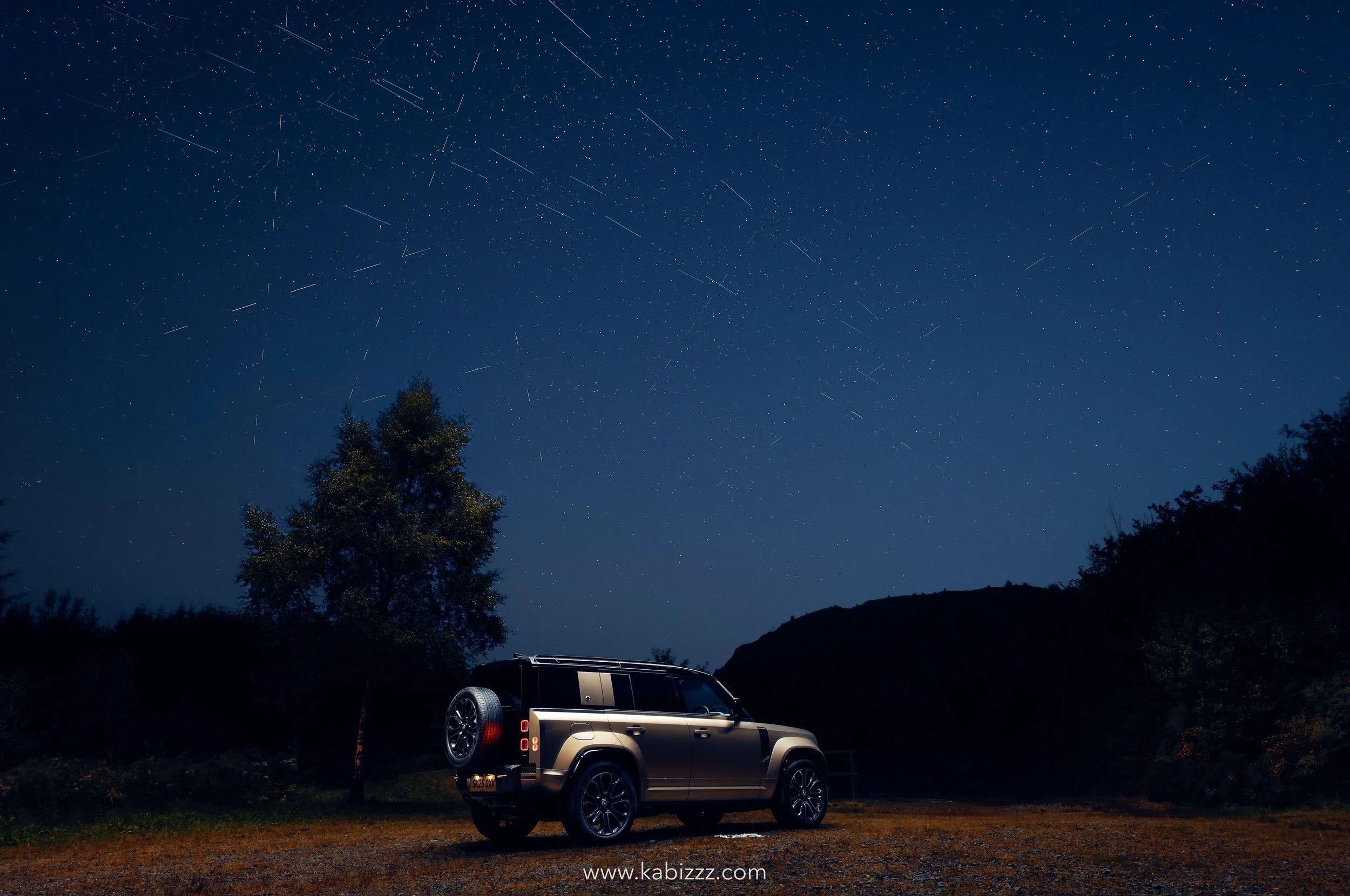 defender_octa_perseids_kabizzz_automotive_photography_001.jpg