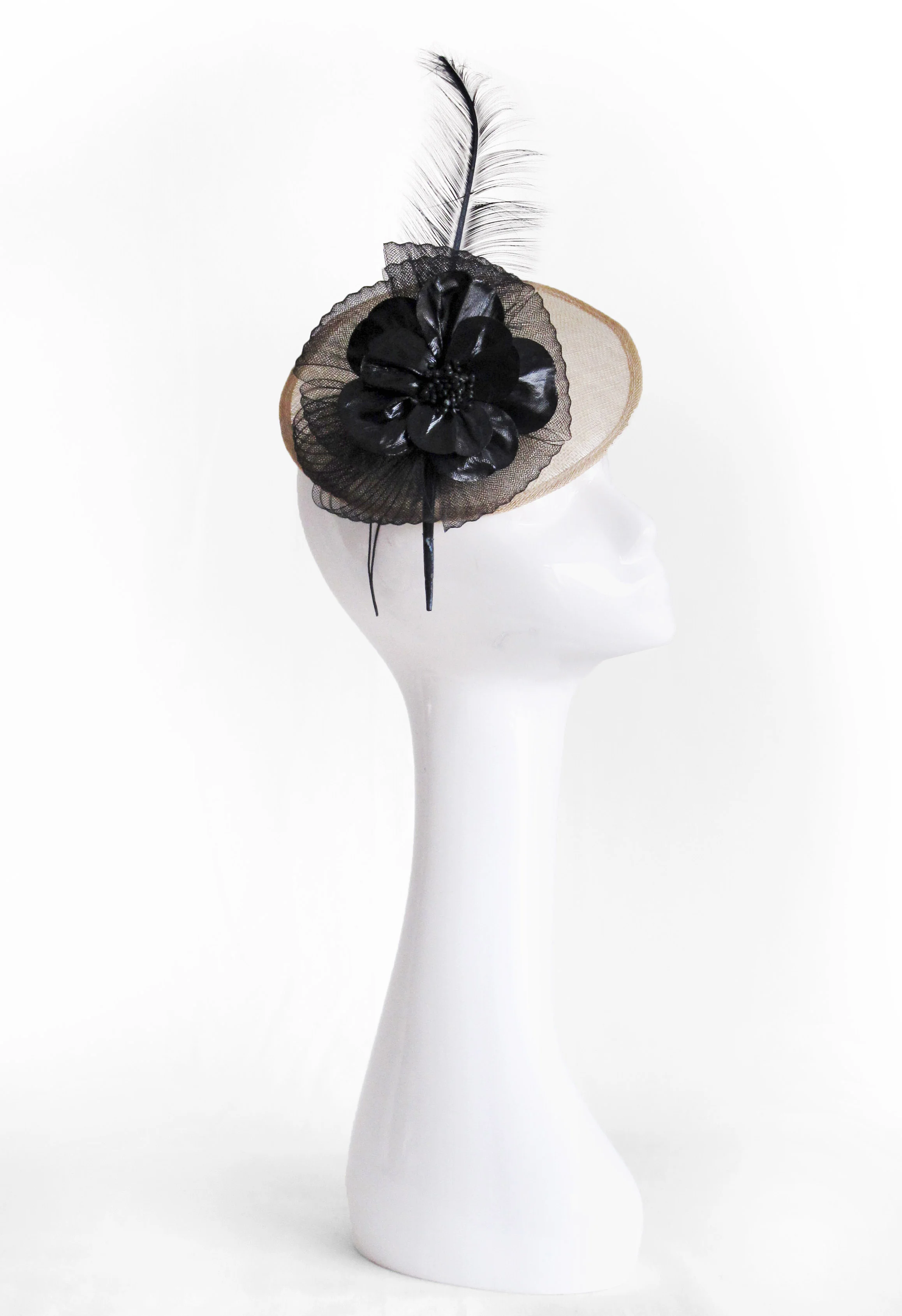 fascinatorbeige2.jpg