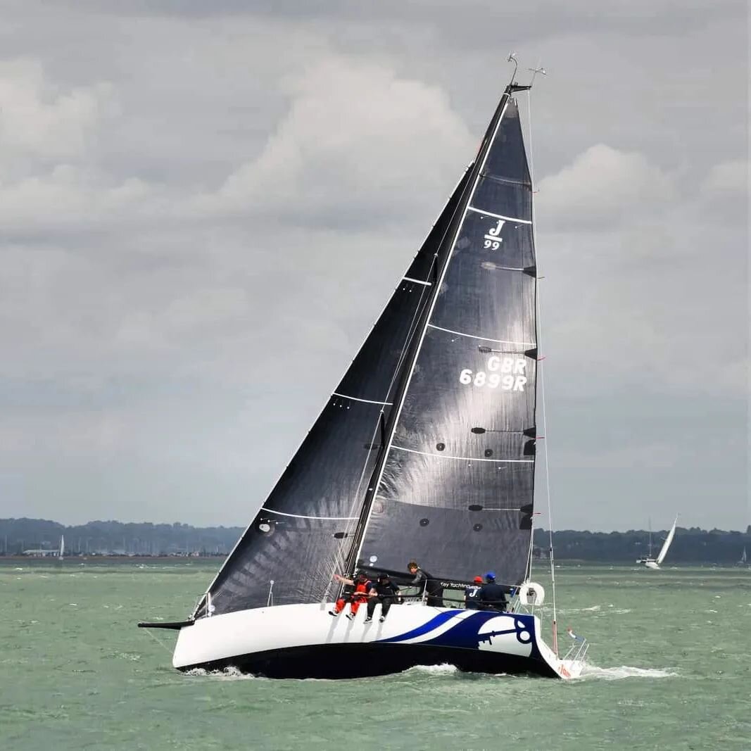 Cracking shot of @keyyachting J99 Jam. Thanks to @solentsailphotography for snapping our work! 

#branding #keyyachting #bginstall #vinylwrap #hexis #vinylwrapping #wrapping #warp #sailing #racing #jboats #j99 #solent #ircnationals