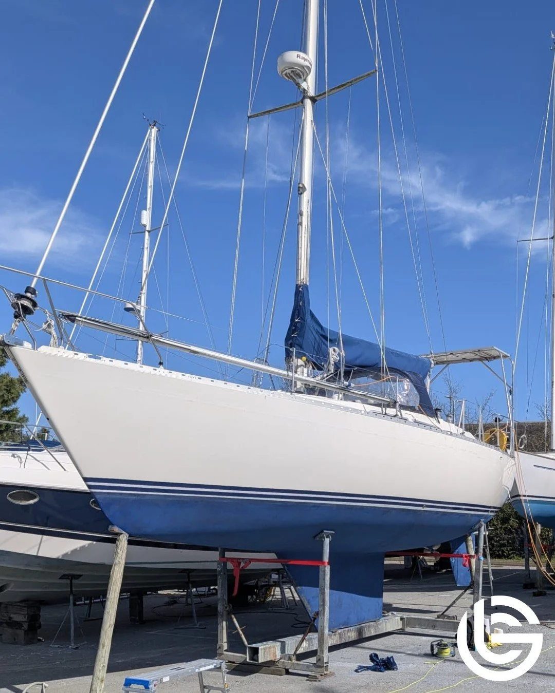 We have refreshed the #stripes on this #MoodyYacht to bring it back to a clean, sharp and modern finish.

Over time, #marinegraphics can fade, get damaged and lose their impact, so we carefully removed and replaced the existing stripe work, ensuring 