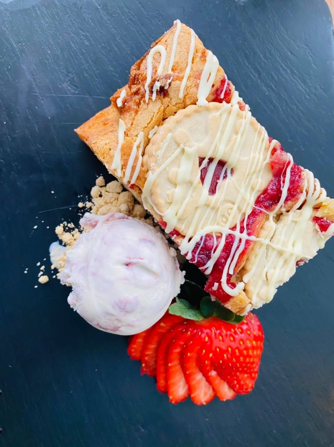 Gallery — — Butterflies Bar & Kitchen