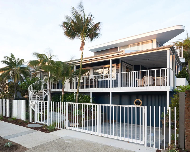 house-on-stilts_171215_02.jpg