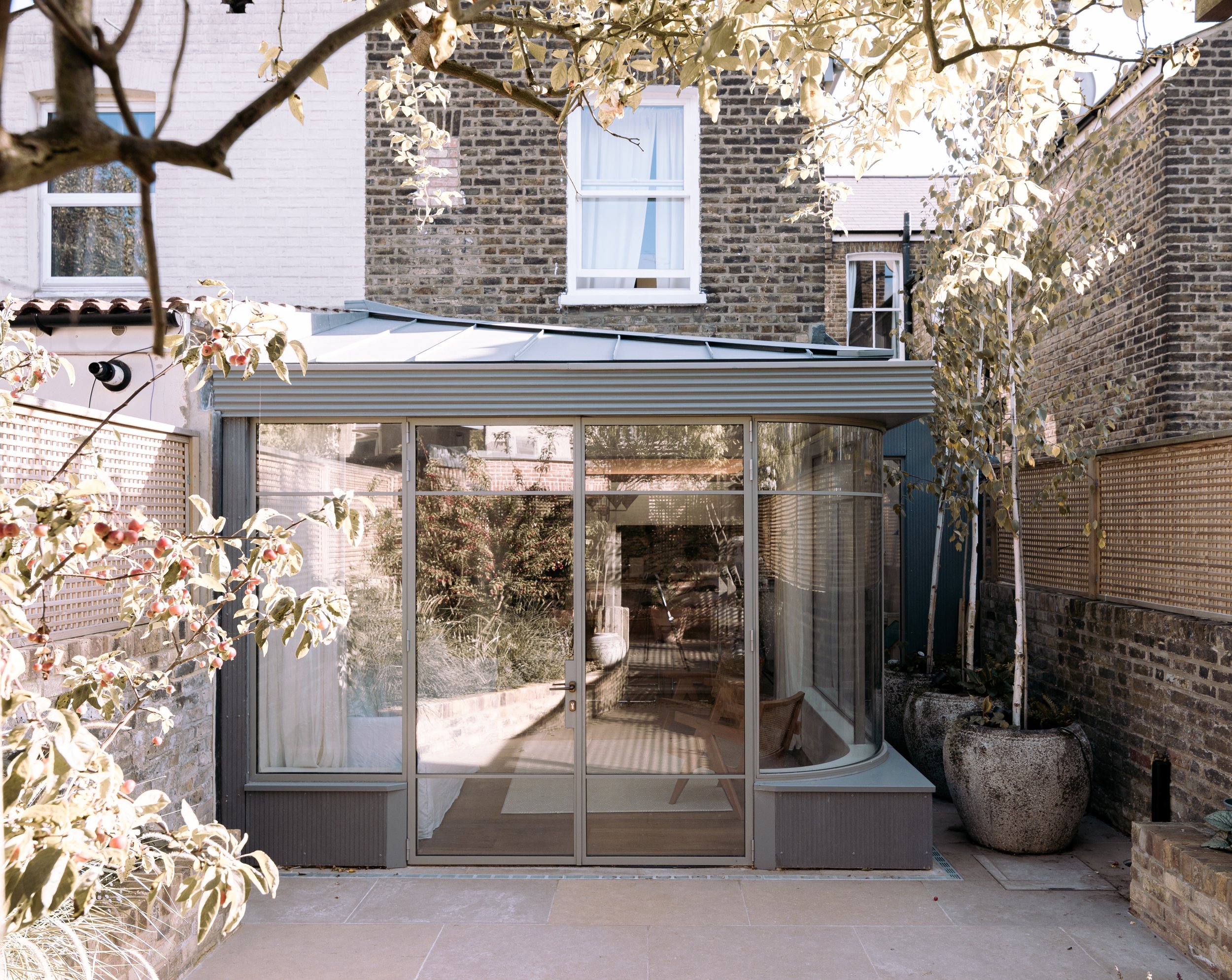 LONDON TERRACE