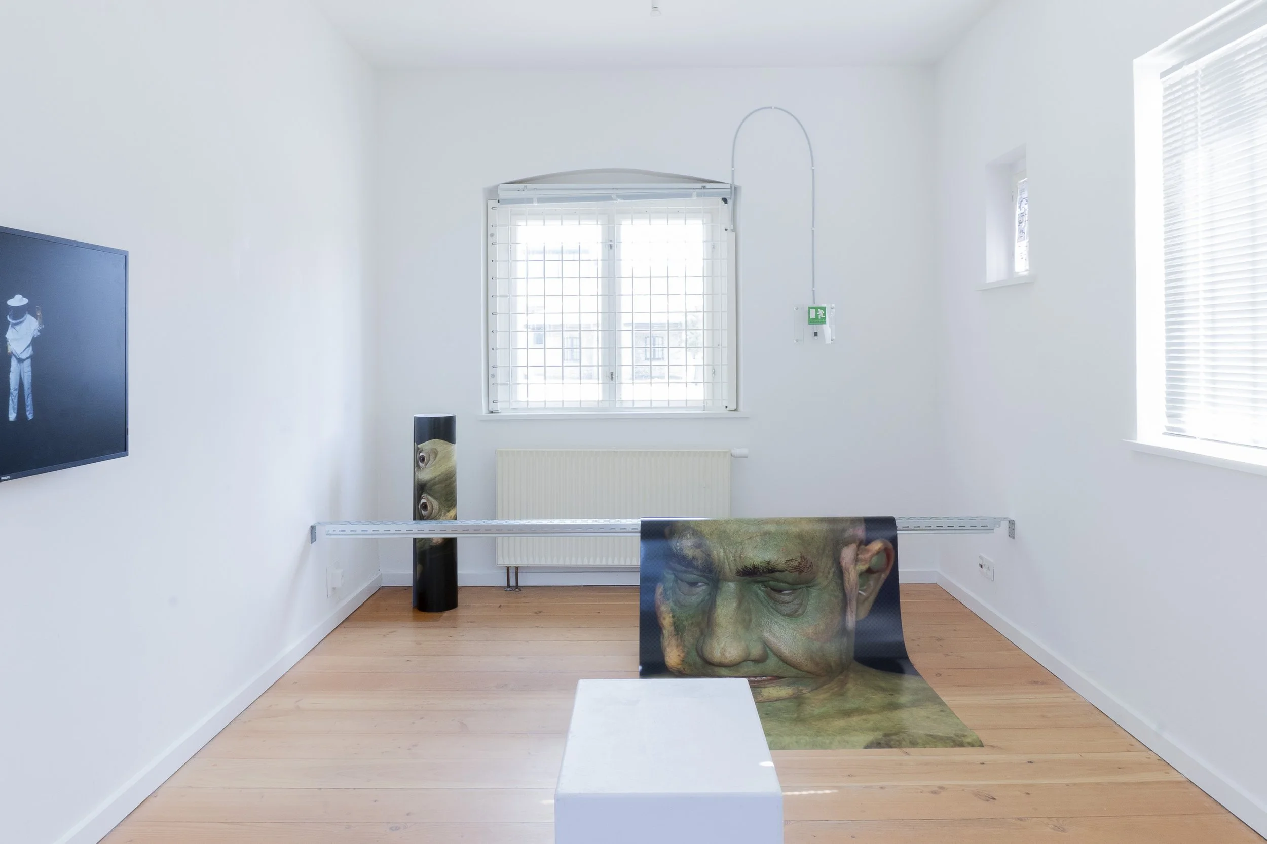 Onomatopoeia for a Hissing Kettle