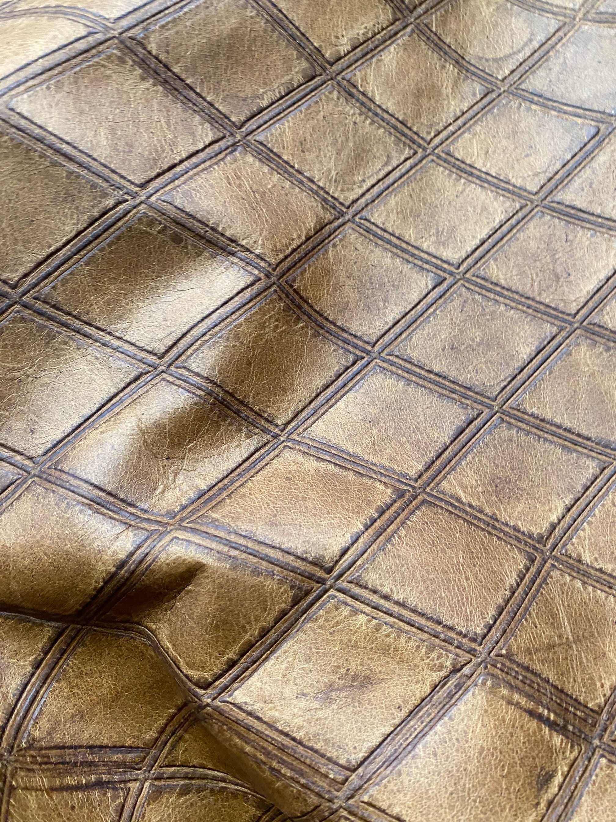 Rustic Diamond Tan