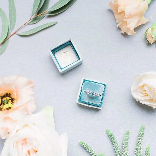 I absolutely love styling flat lays, especially when the accessories and colours all compliment each other so beautifully as it does here! This is one of my favourites from our styled shoot that was featured on @whimsicalwonderlandweddings! 💕
.
Phot