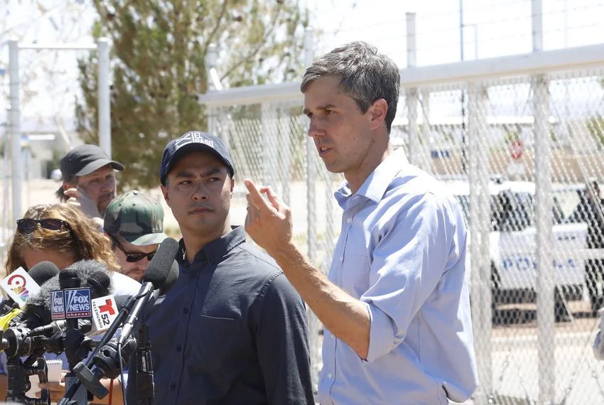 Castro_and_Beto_Tornillo_presser_JS_TT.jpg