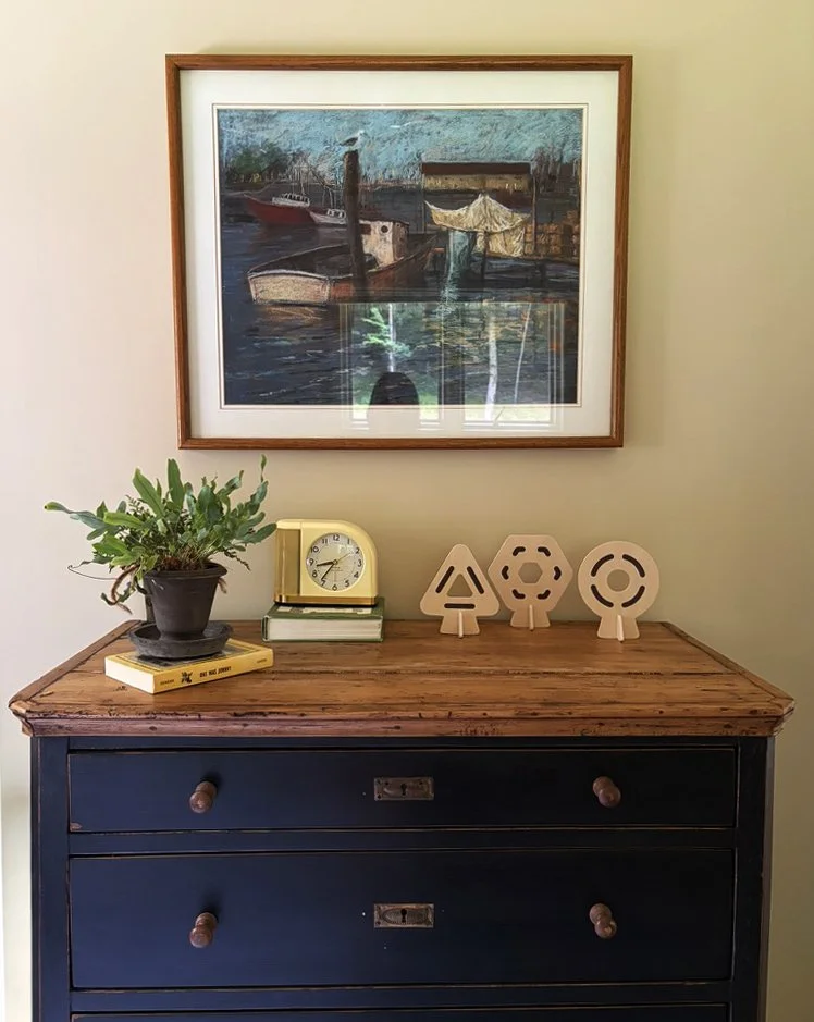 dresser detail.jpg