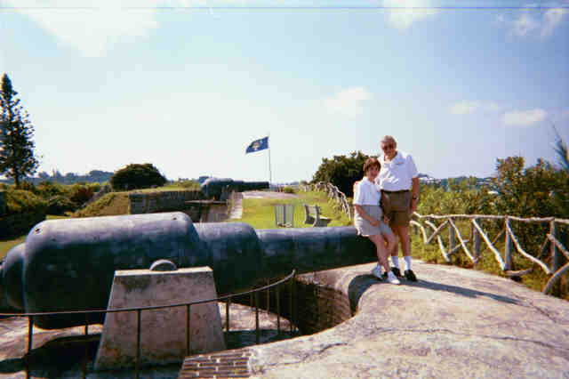 gun at fort.jpg