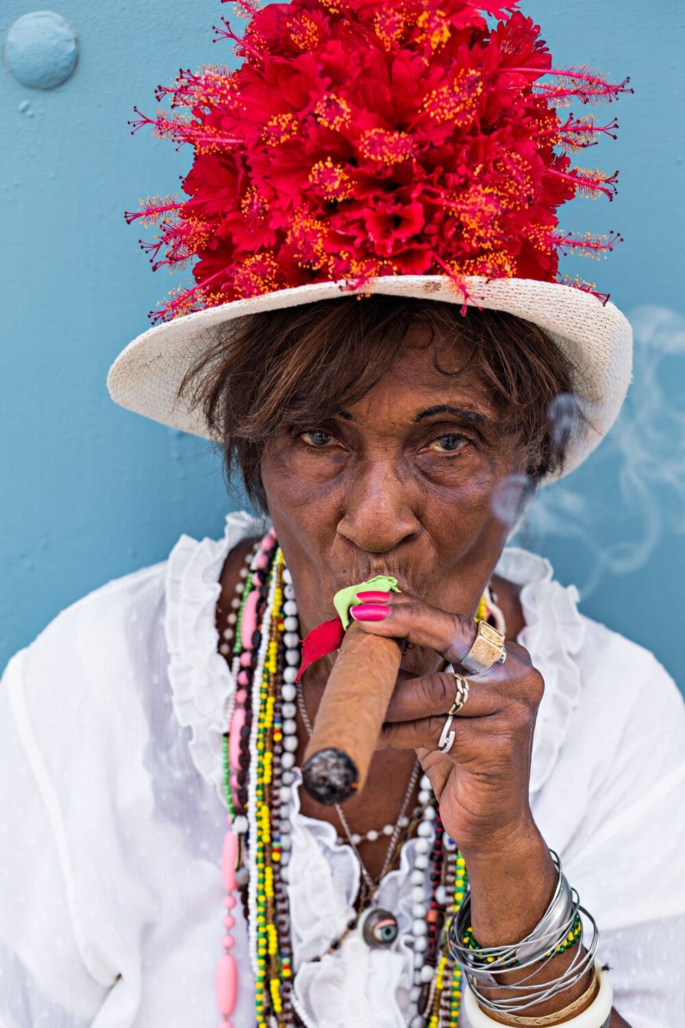 10 e lady cigar smoker.jpg