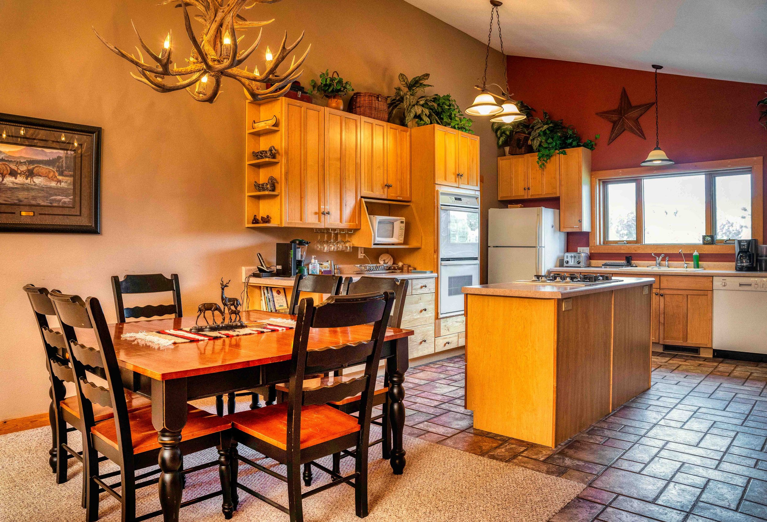 BIGHORN RIVER LODGE CURRENT_15 S+E.jpg