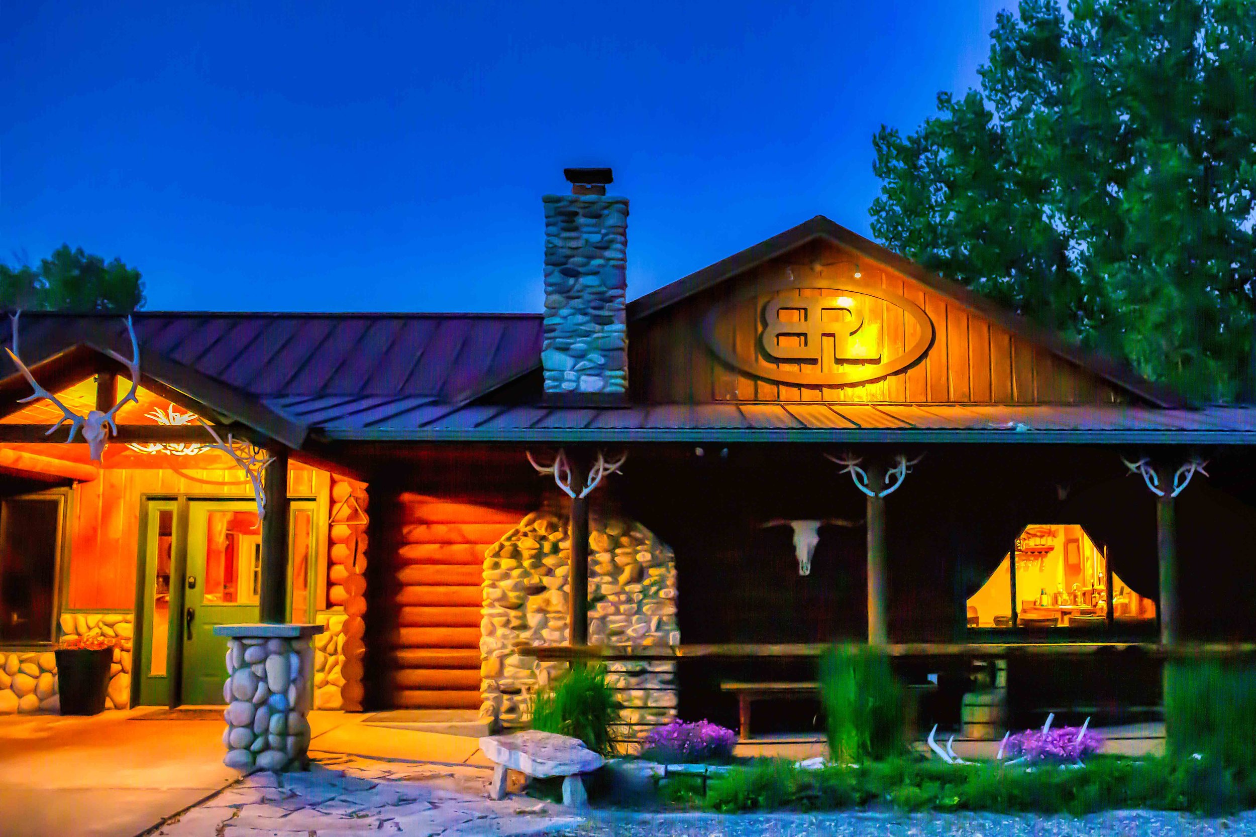 BIGHORN RIVER LODGE CURRENT_16 S+E.jpg