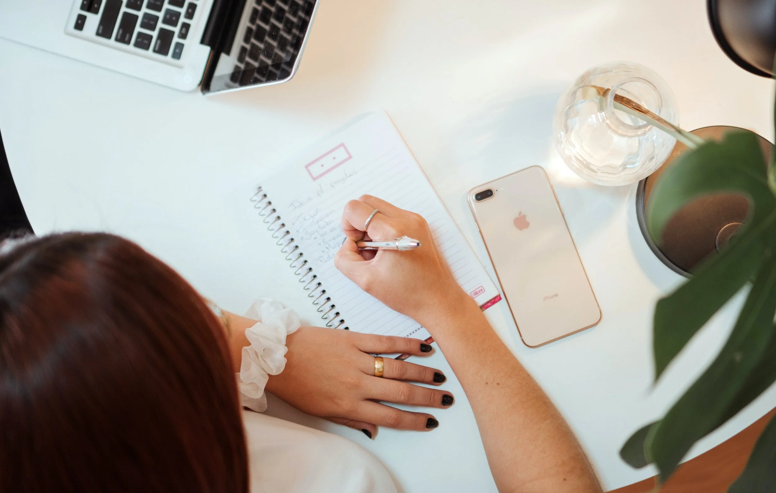The 4 Phases Of Your Menstrual Cycle