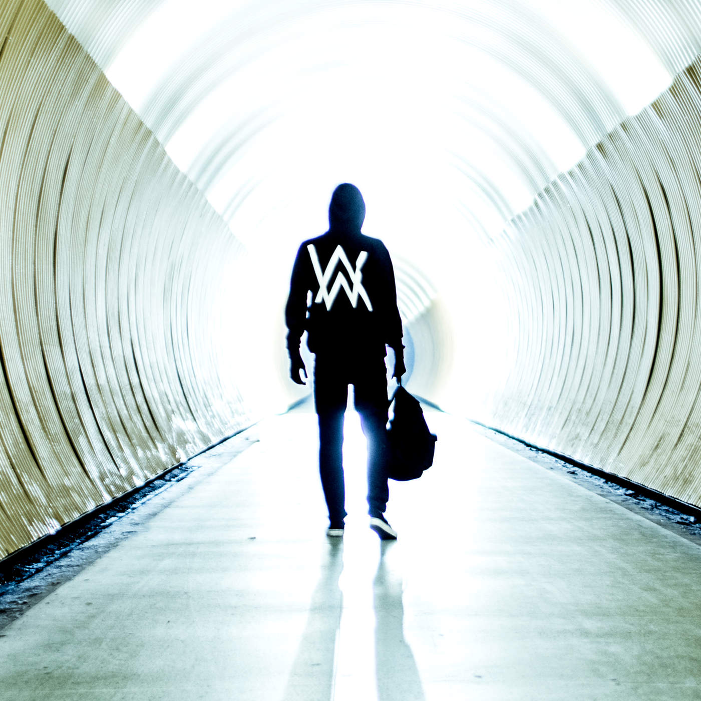 ALAN WALKER–"Faded"