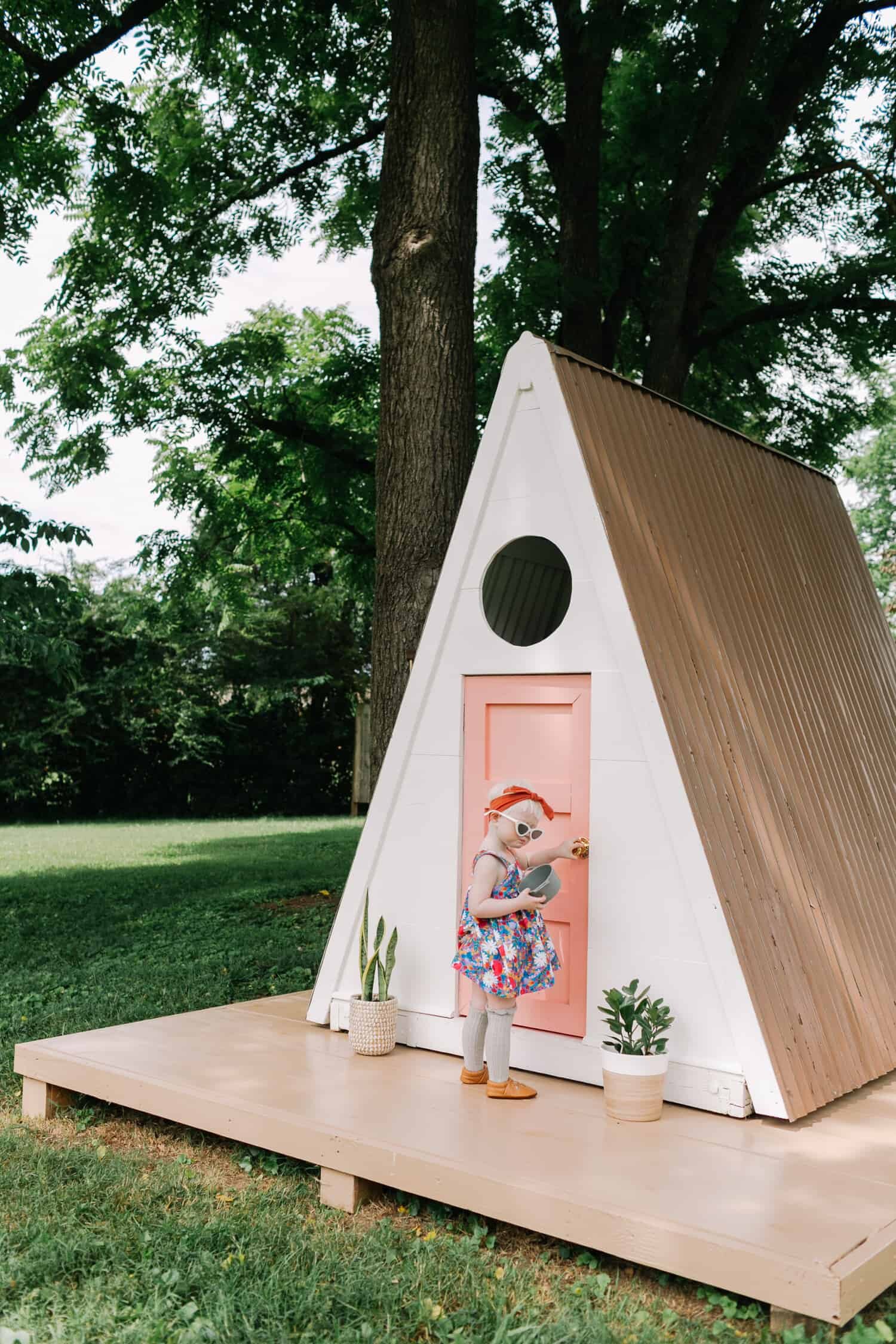 A-frame-playhouse-DIY.jpg