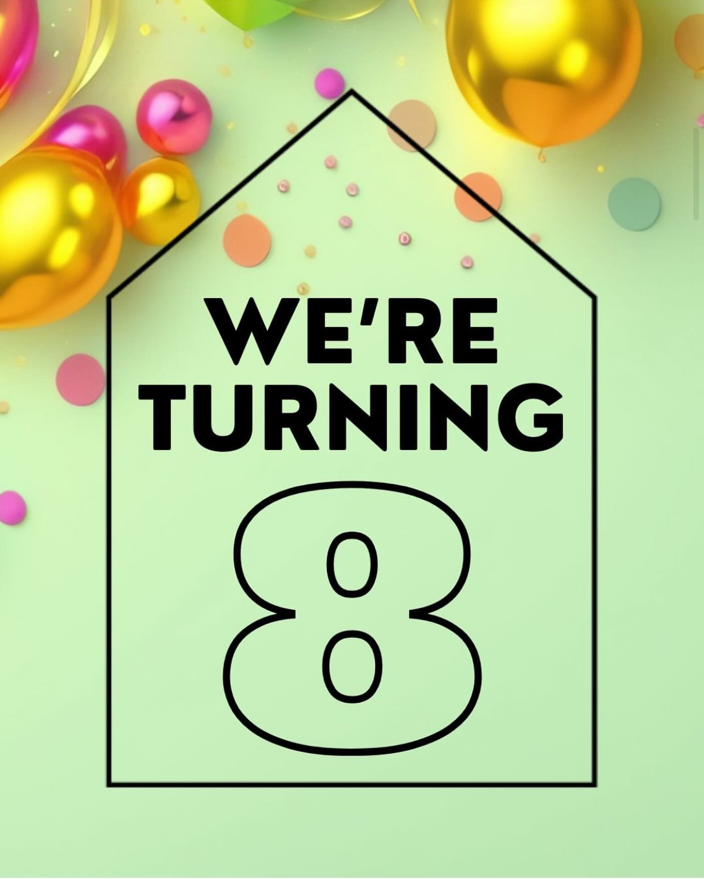 Ce mois d&rsquo;octobre on c&eacute;l&egrave;bre les 8 ans de Petit Architect ! Tout a commenc&eacute; &agrave; Vancouver au 🇨🇦 ;) 
Si vous voulez en savoir plus, allez sur la page m&eacute;dia de notre site internet www.petitarchitect.com et vous 