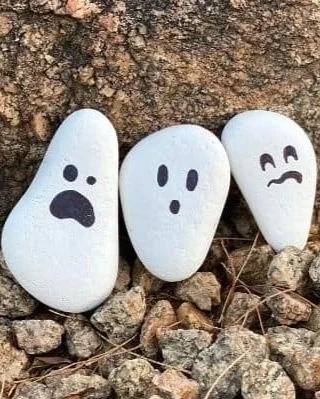 Grey Spooky Rocks DIY Halloween Decor From Recycled Materials | Petit Architect