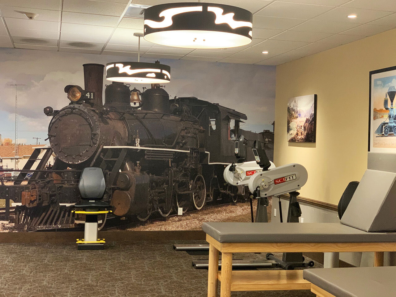 Wallpaper locomotive in Physical Therapy