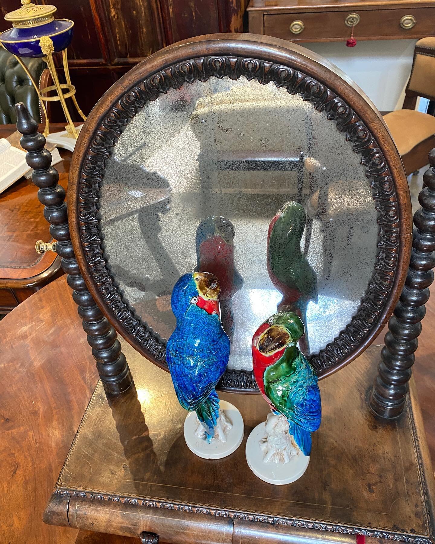 Reflecting on the finer things at @wolfhallantiques 
.
Pair of Vintage Chinese Glazed Colorful Parrots 
.
A Mid-Victorian Walnut Bobbin Turned Toilet Mirror, England, Circa 1860
.
#parrots #wolfhall #wolfhallantiques #antiques #timelessdesign #interi